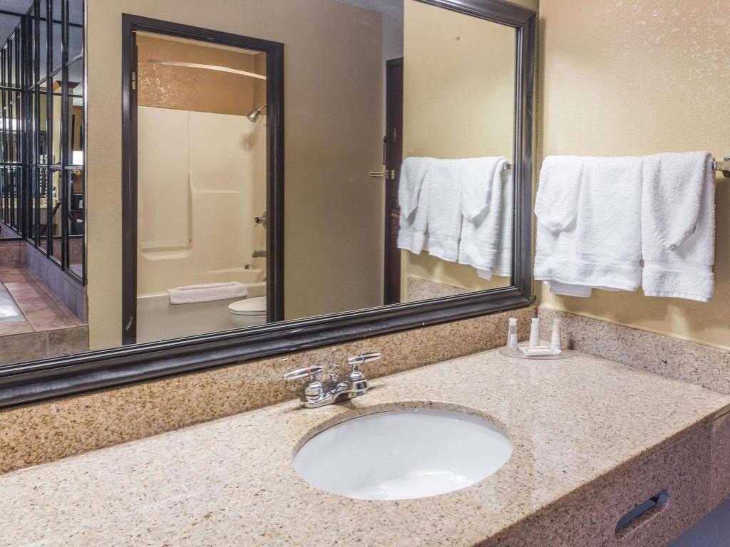 Baymont by Wyndham Lancaster