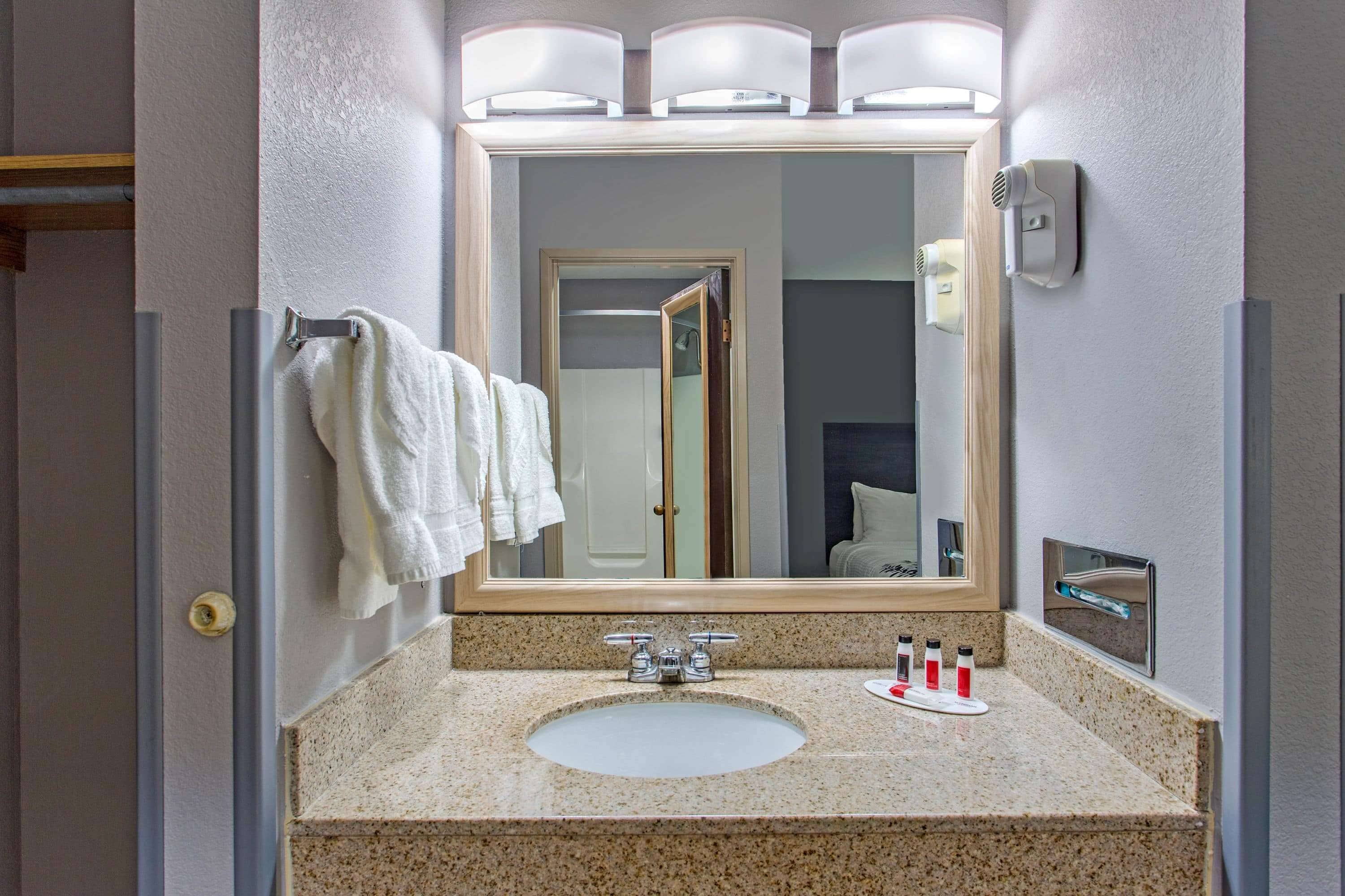 Baymont by Wyndham Lancaster