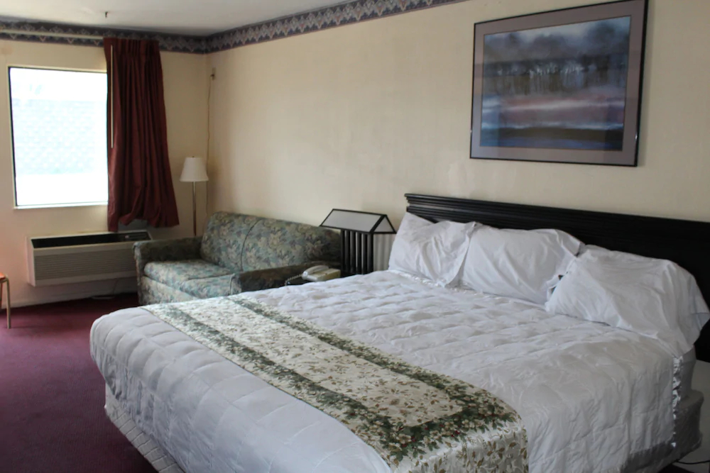 Carefree Inn Lebanon