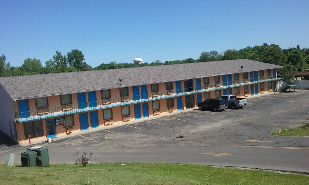 Carefree Inn Lebanon