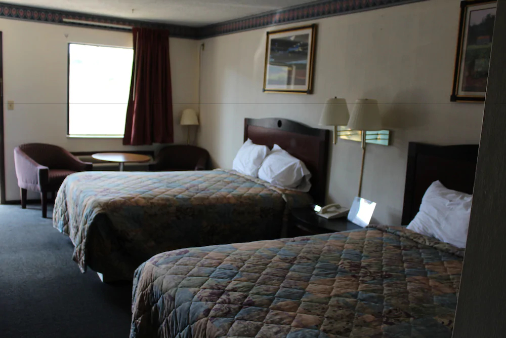 Carefree Inn Lebanon