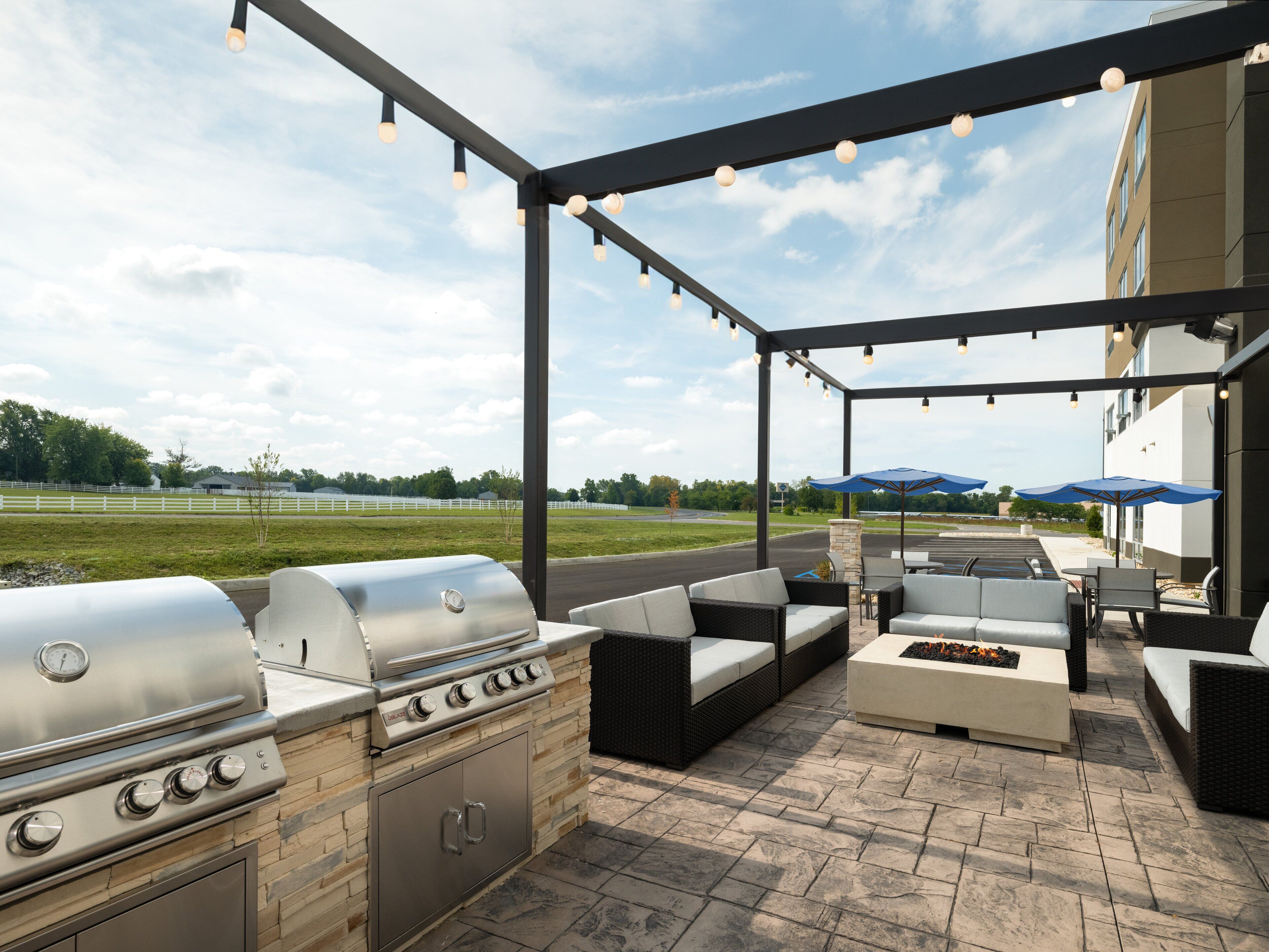 Holiday Inn Express & Suites Lima - An IHG Hotel