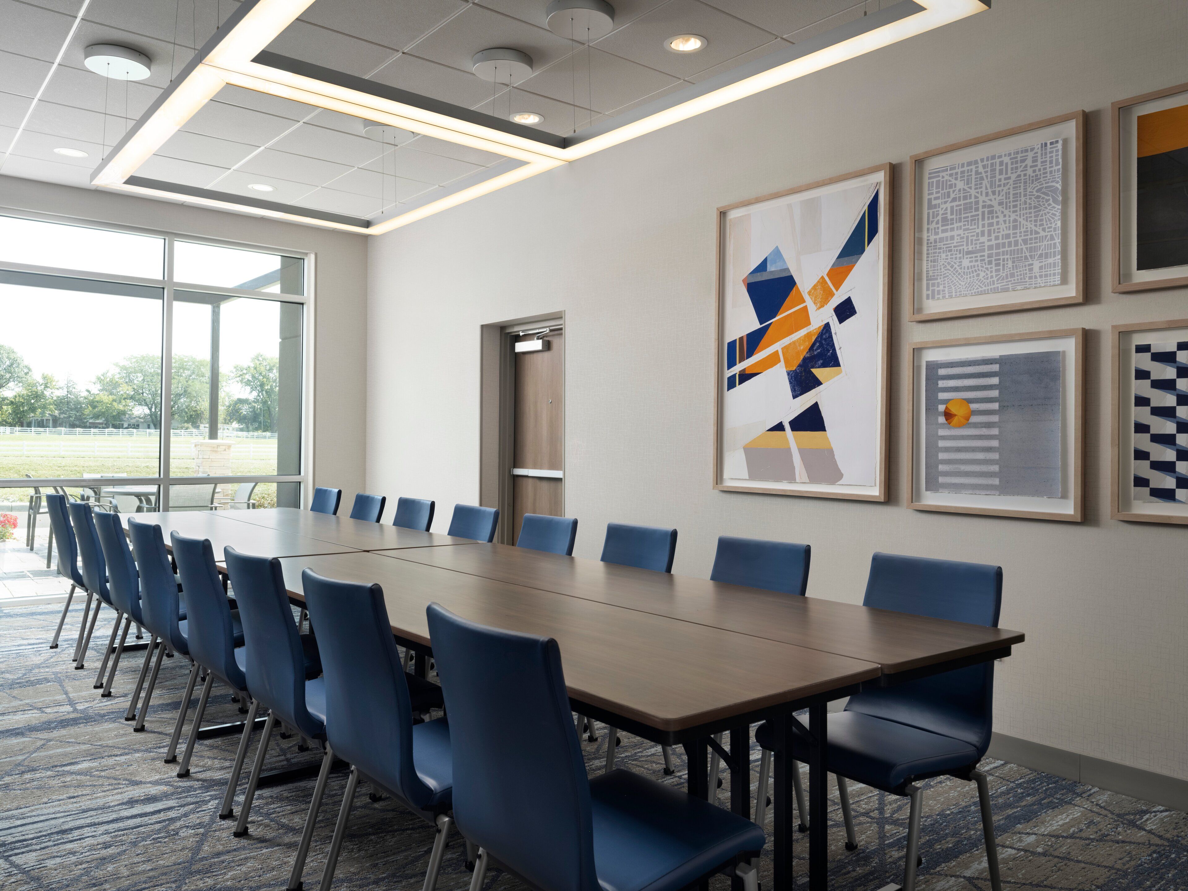 Holiday Inn Express & Suites Lima - An IHG Hotel