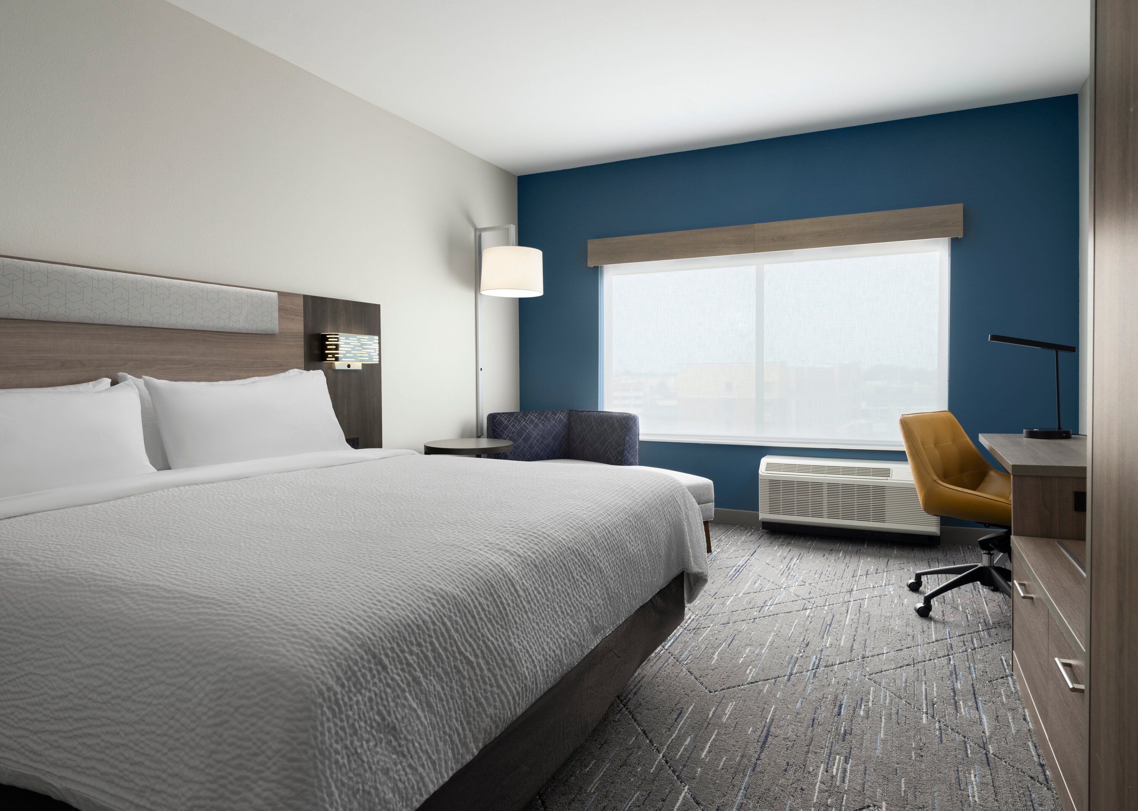 Holiday Inn Express & Suites Lima - An IHG Hotel