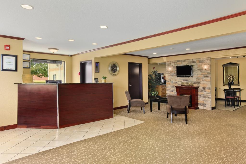 Travelodge by Wyndham Lima OH