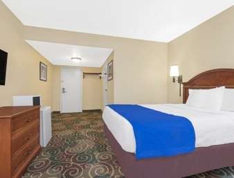 Travelodge by Wyndham Lima OH