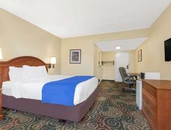 Travelodge by Wyndham Lima OH