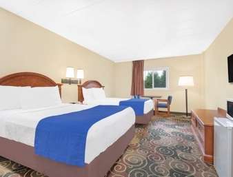 Travelodge by Wyndham Lima OH