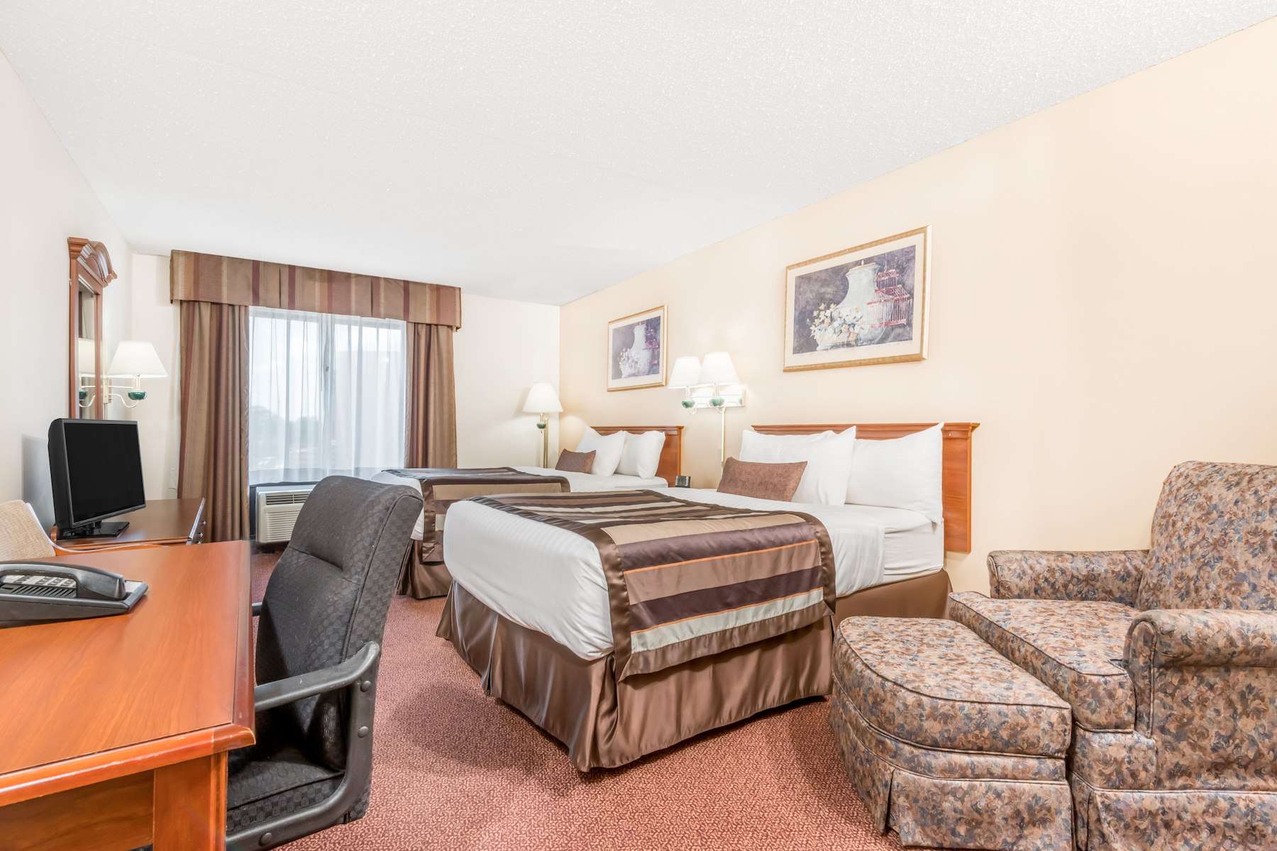 Wingate By Wyndham Lima Downtown