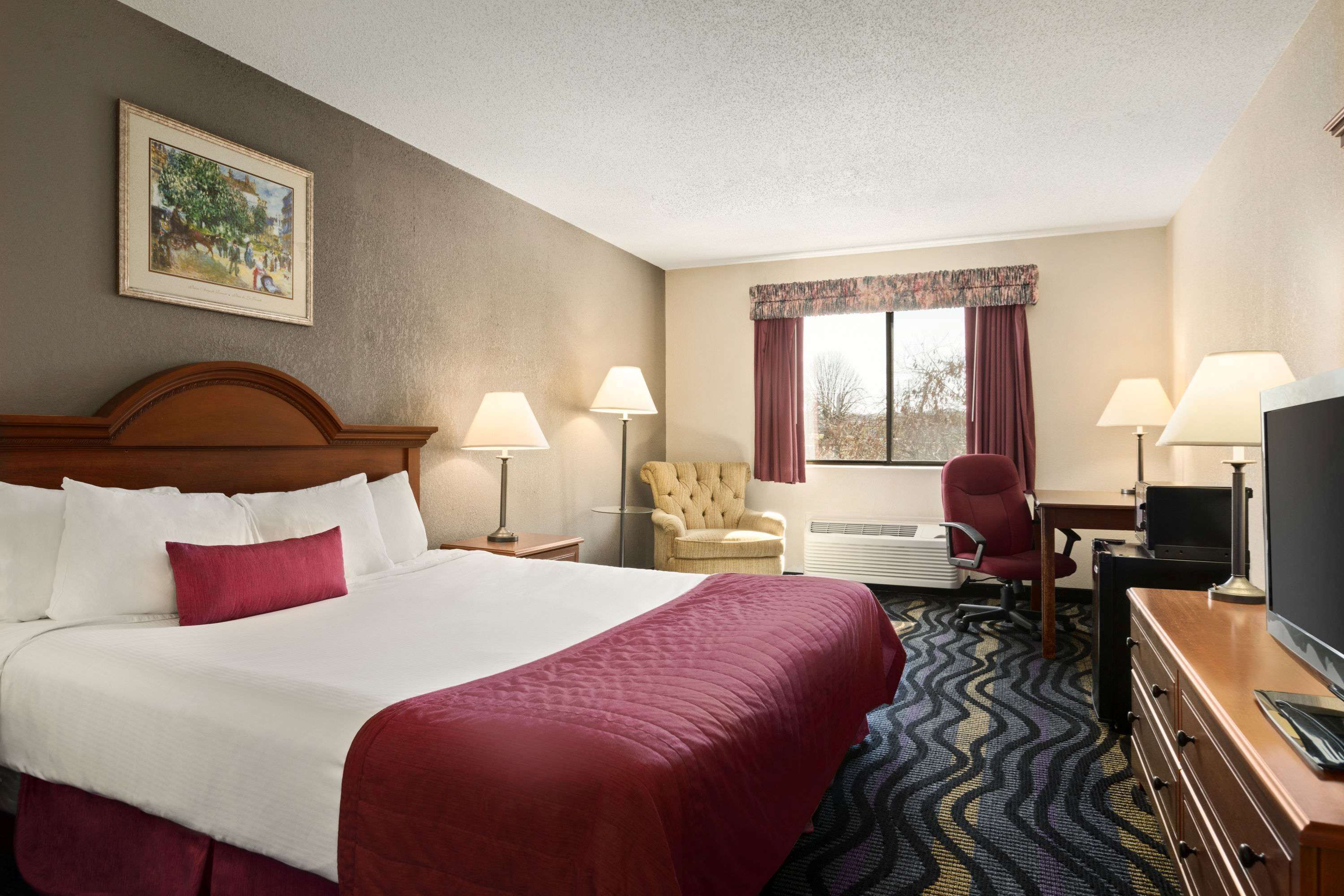 Baymont Inn & Suites Little Rock