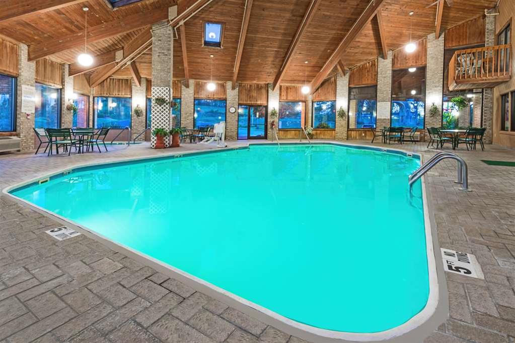 Baymont Inn & Suites Little Rock