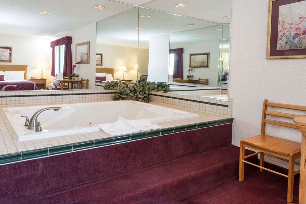 Baymont Inn & Suites Little Rock