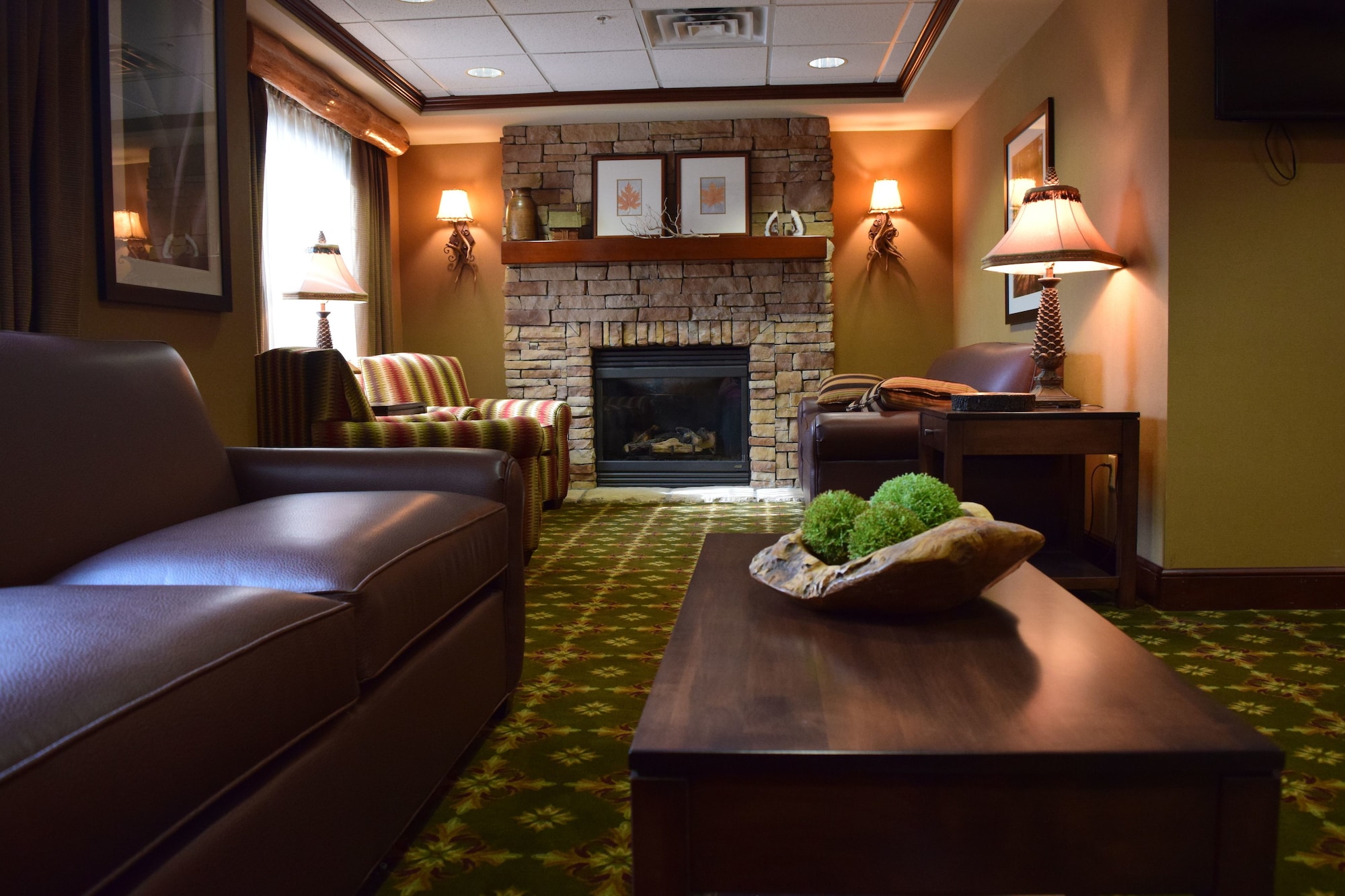 Holiday Inn Express Hocking Hills - Logan