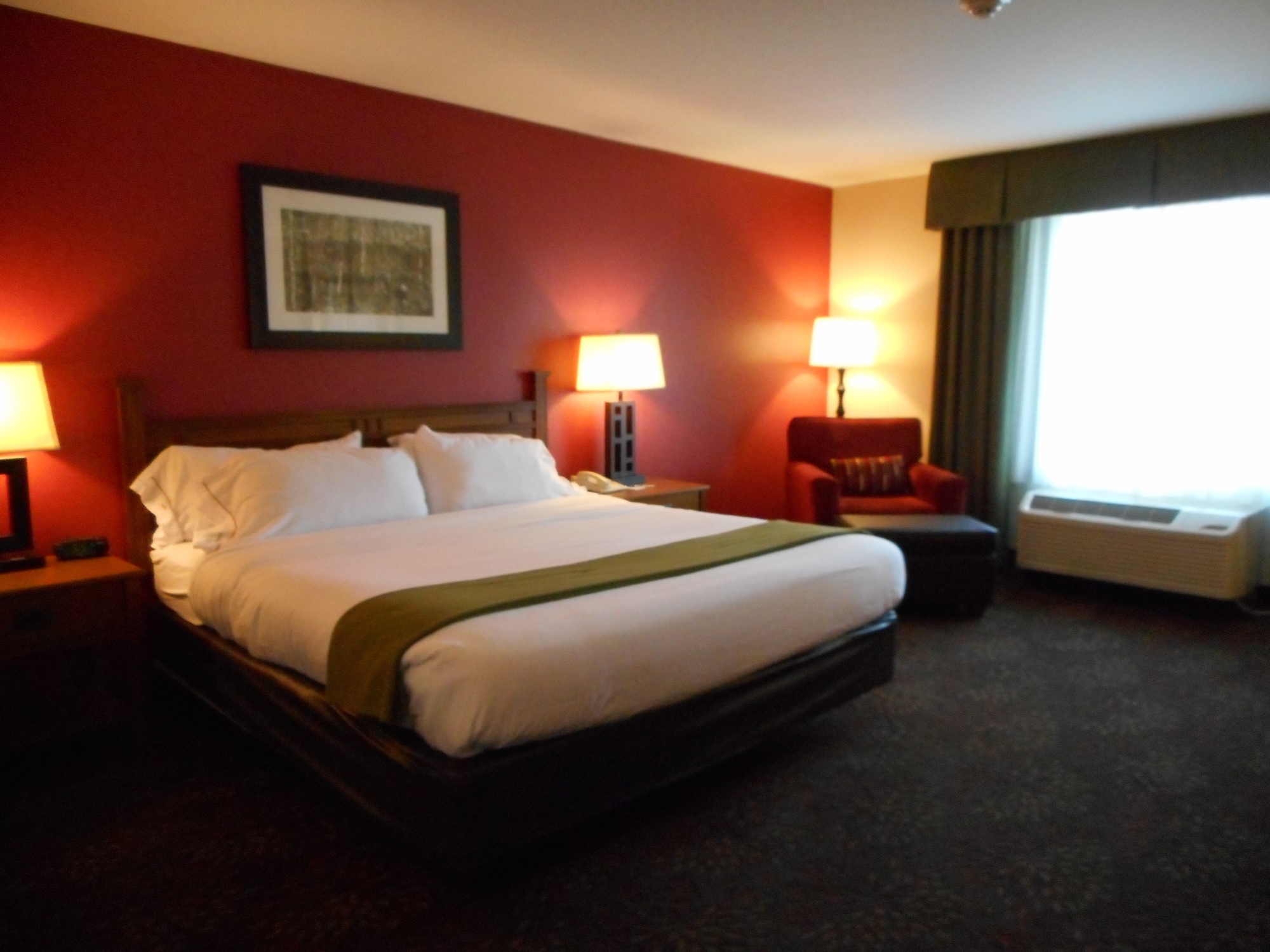Holiday Inn Express Hocking Hills - Logan