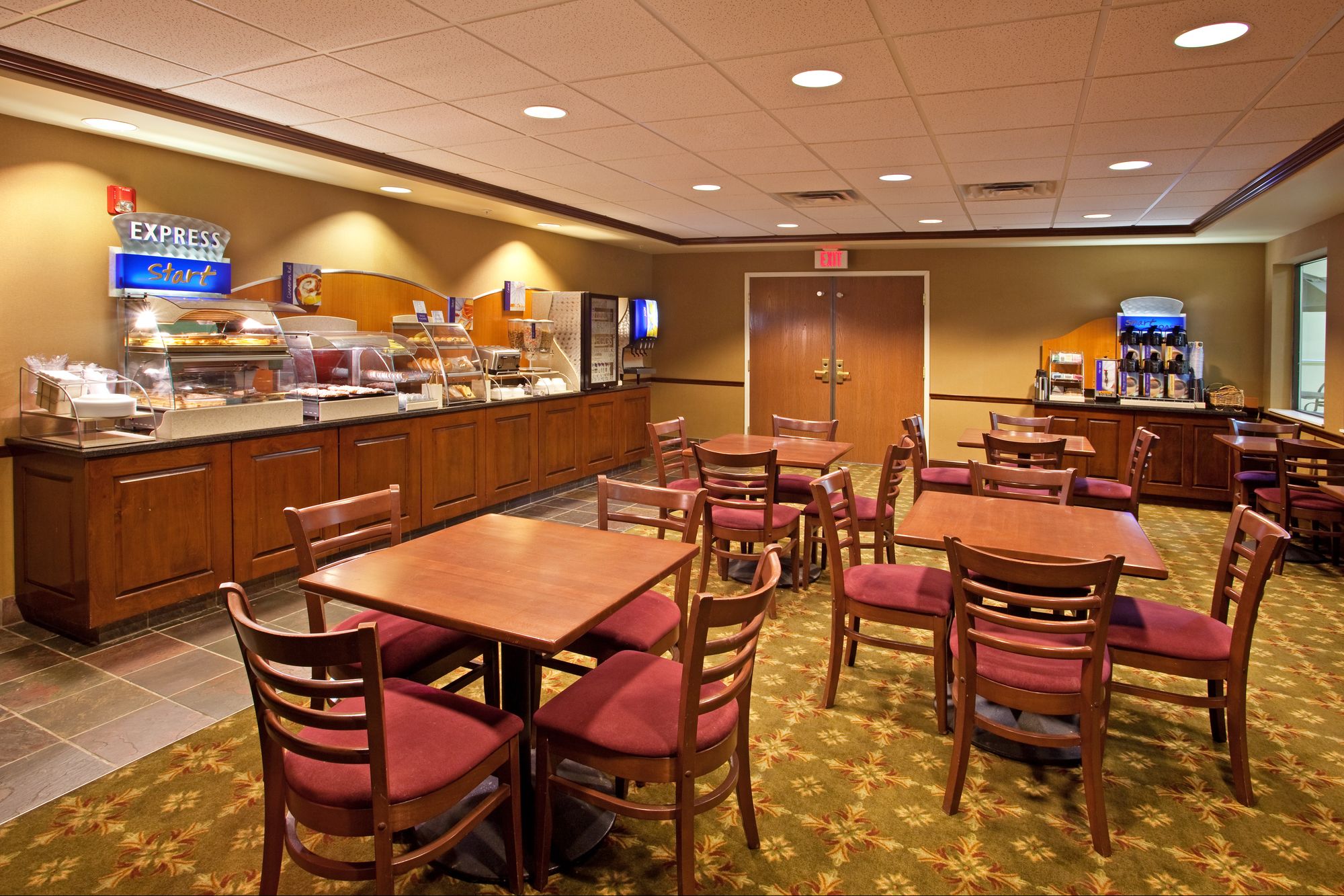 Holiday Inn Express Hocking Hills - Logan