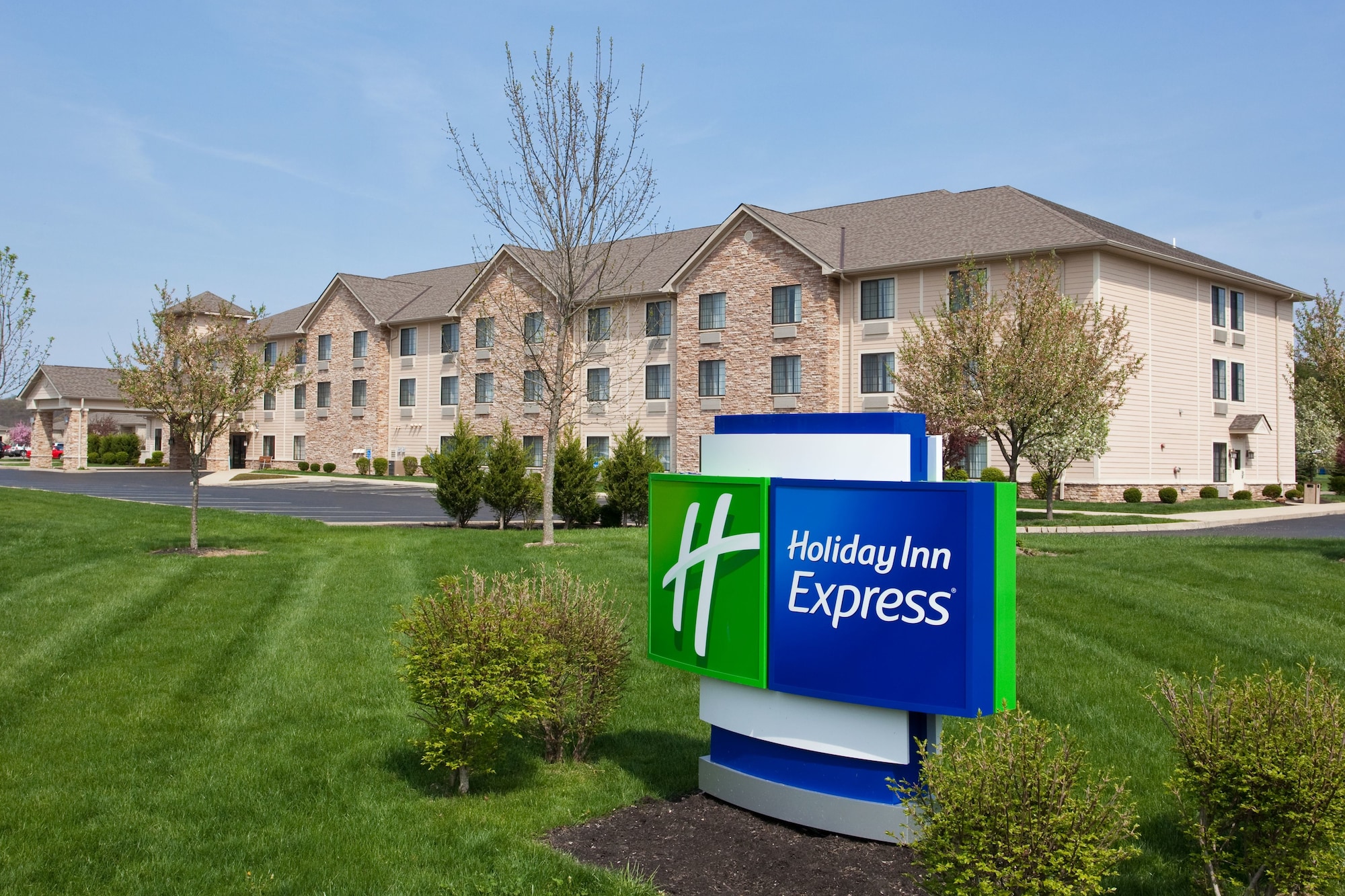 Holiday Inn Express Hocking Hills - Logan