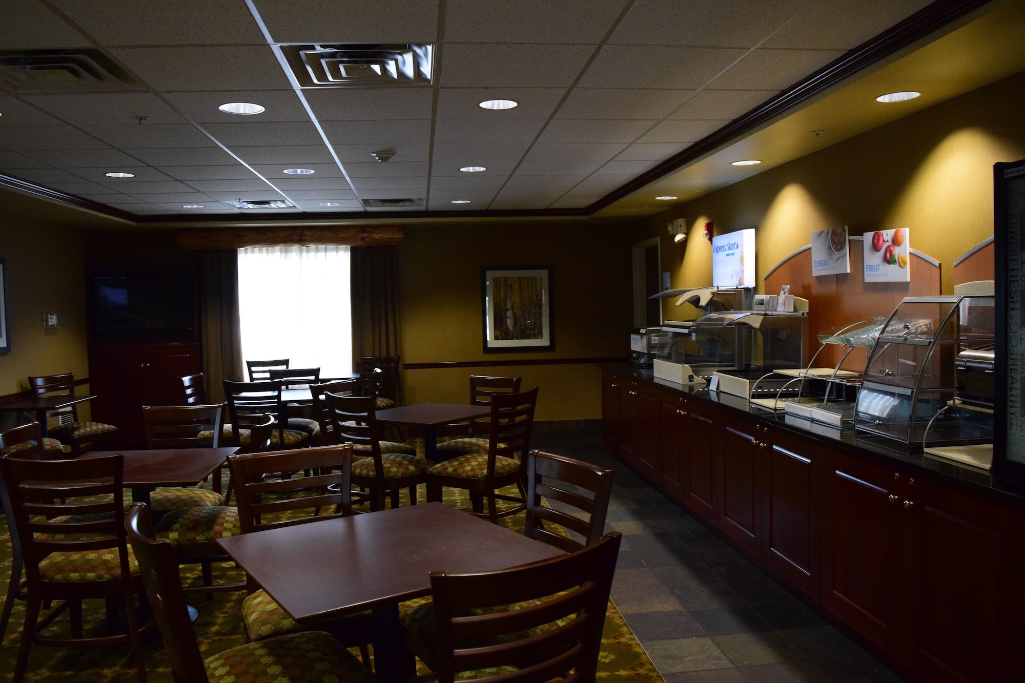 Holiday Inn Express Hocking Hills - Logan