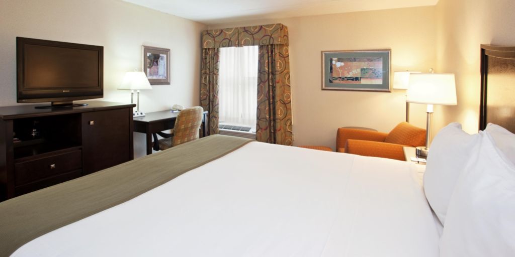 Holiday Inn Express London - I-70