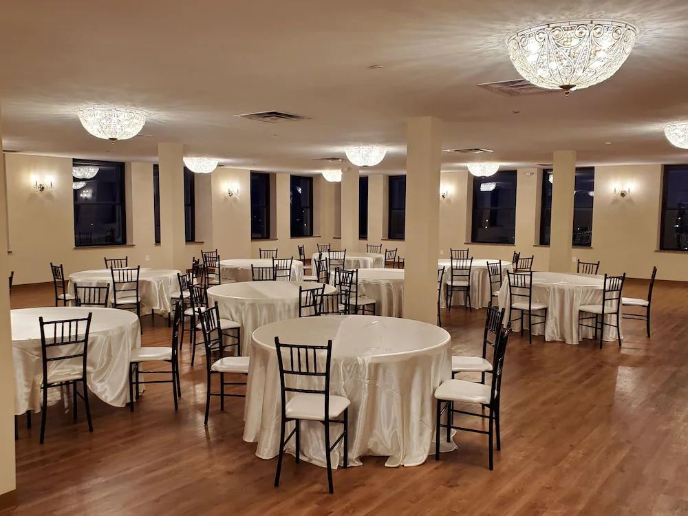 Ariel Broadway Hotel by Cobblestone