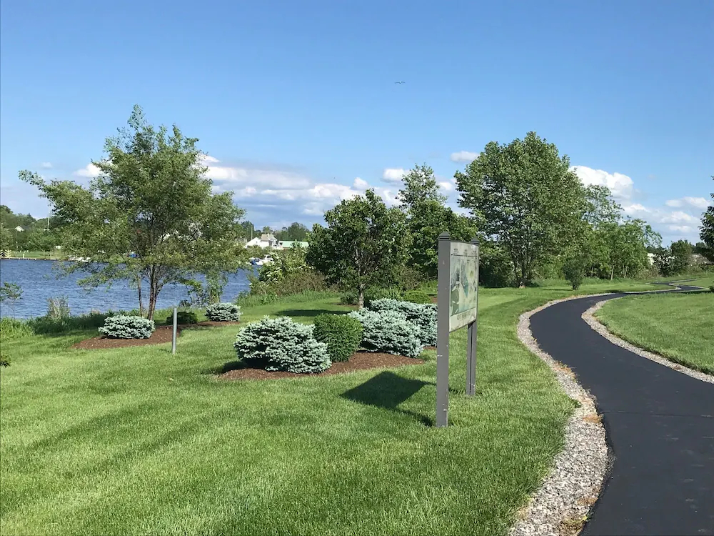 Ariel Broadway Hotel by Cobblestone