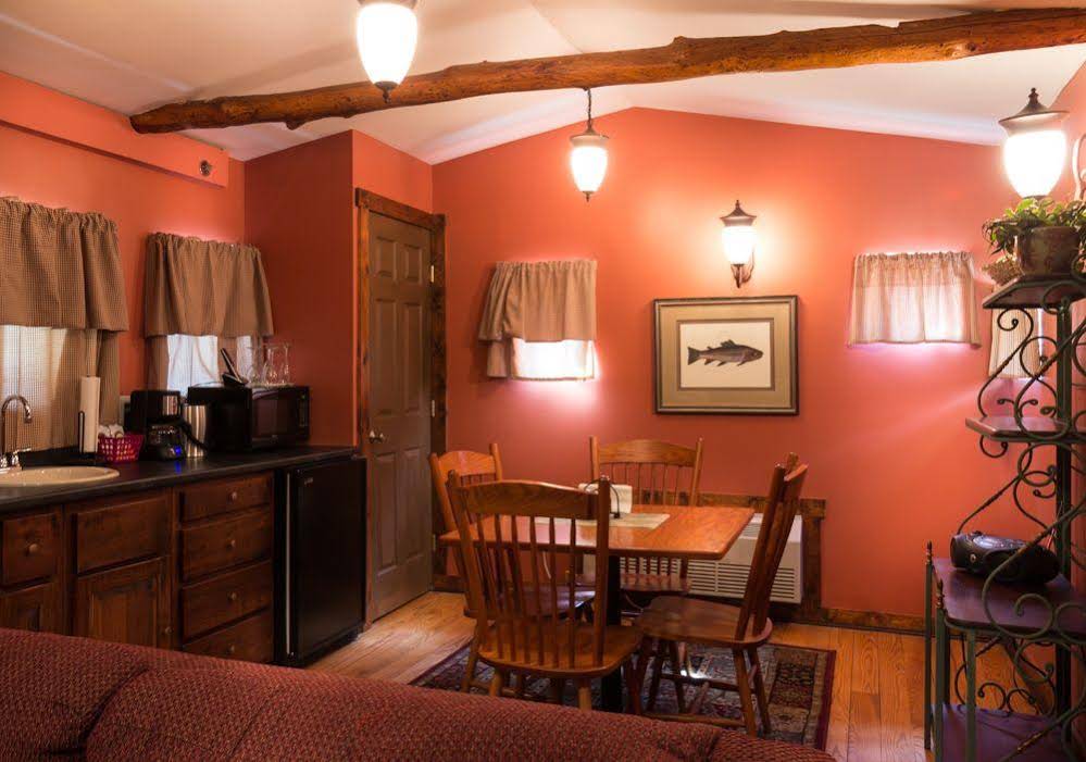 Landolls Mohican Castle