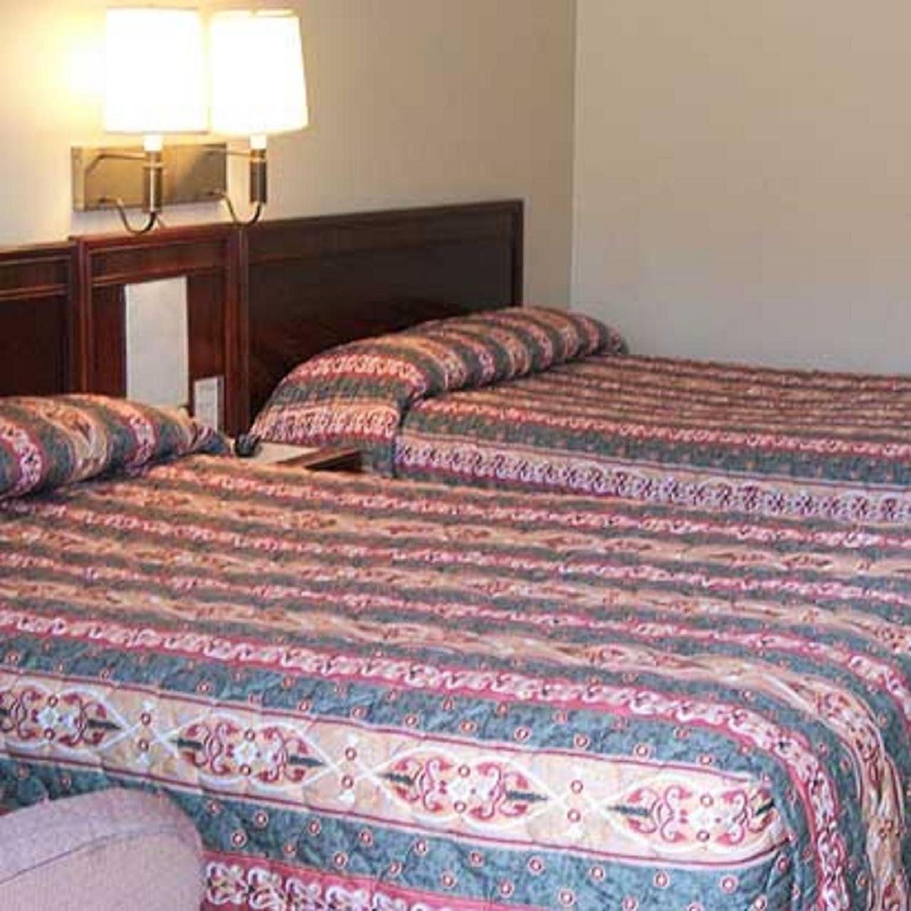 Mohican Little Brown Inn