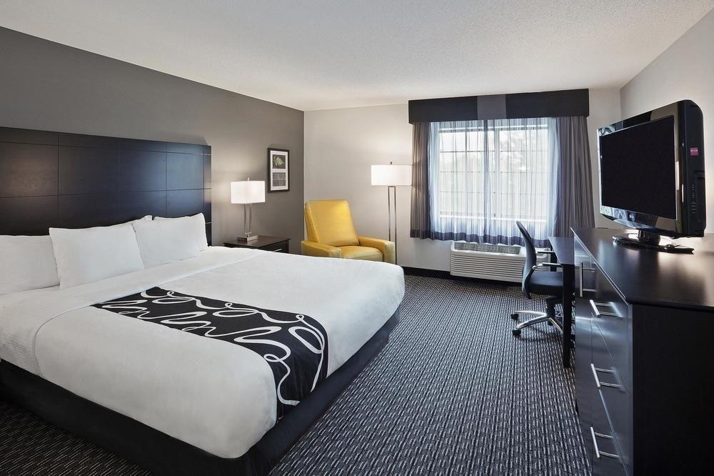 Knights Inn Macedonia