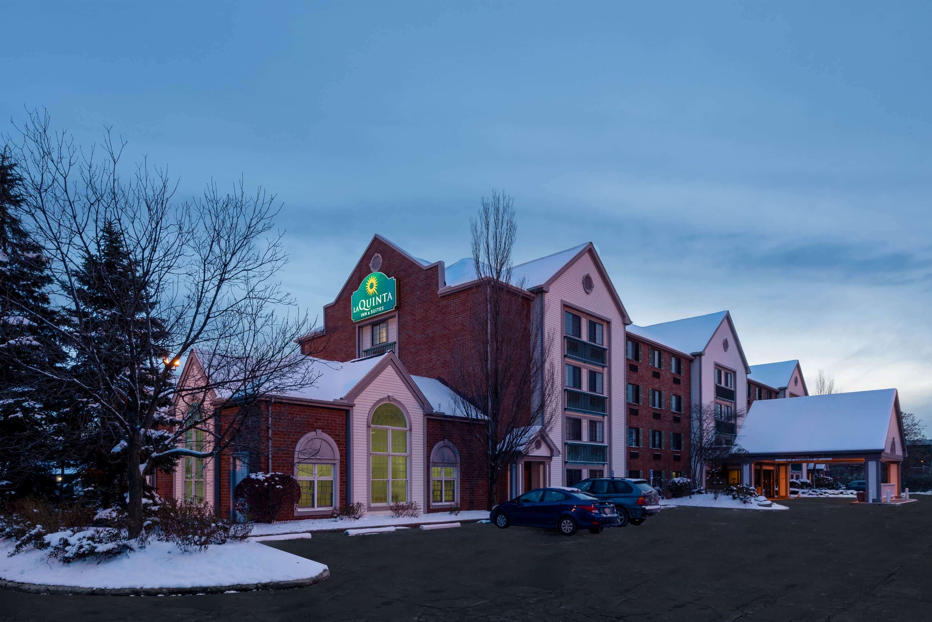 La Quinta Inn & Suites by Wyndham Cleveland Macedonia