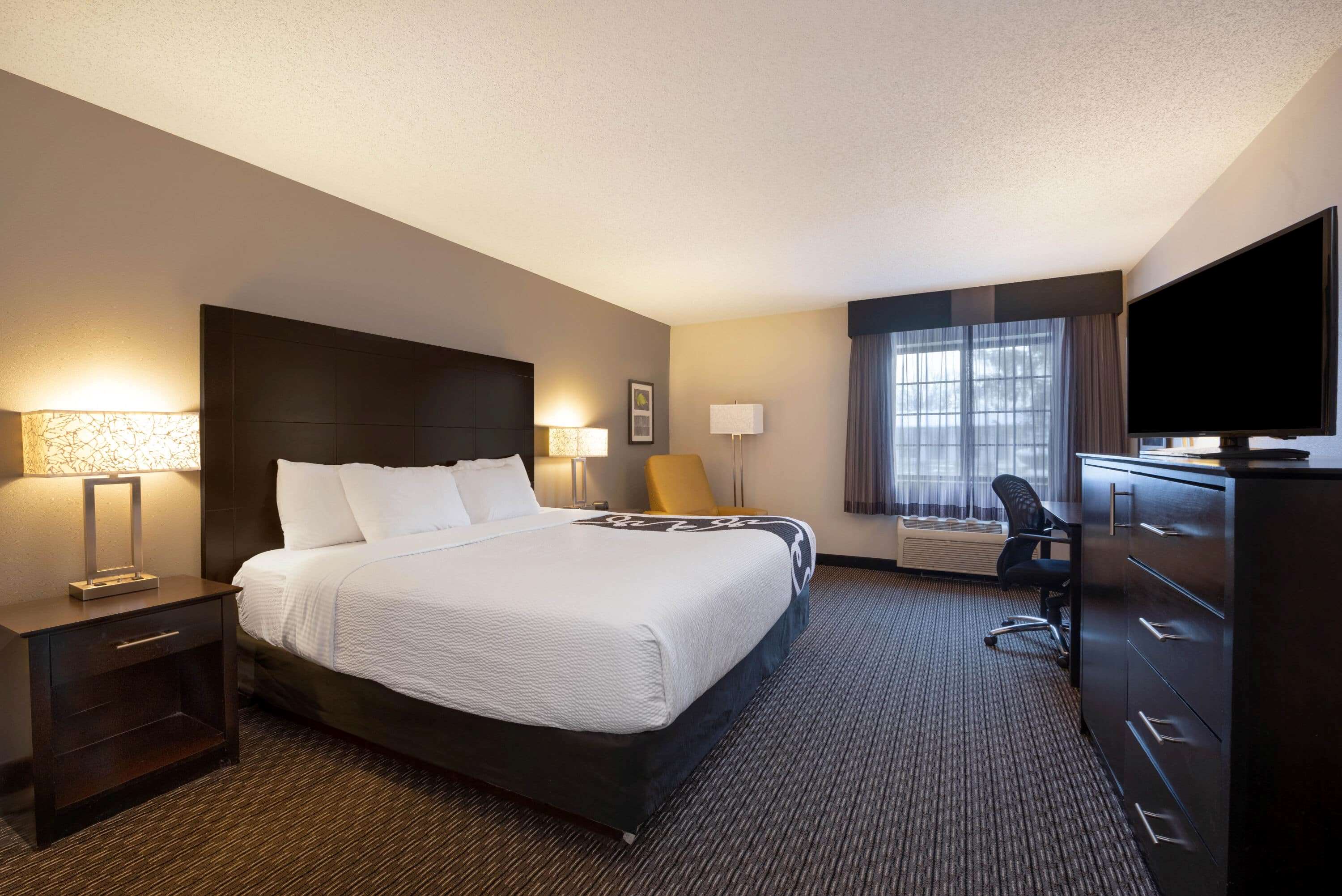 La Quinta Inn & Suites by Wyndham Cleveland Macedonia
