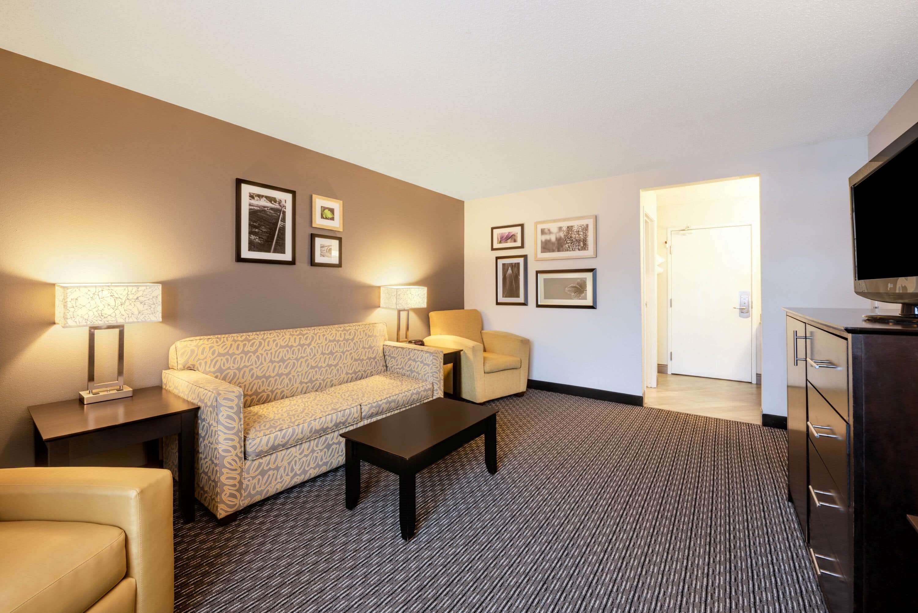 La Quinta Inn & Suites by Wyndham Cleveland Macedonia