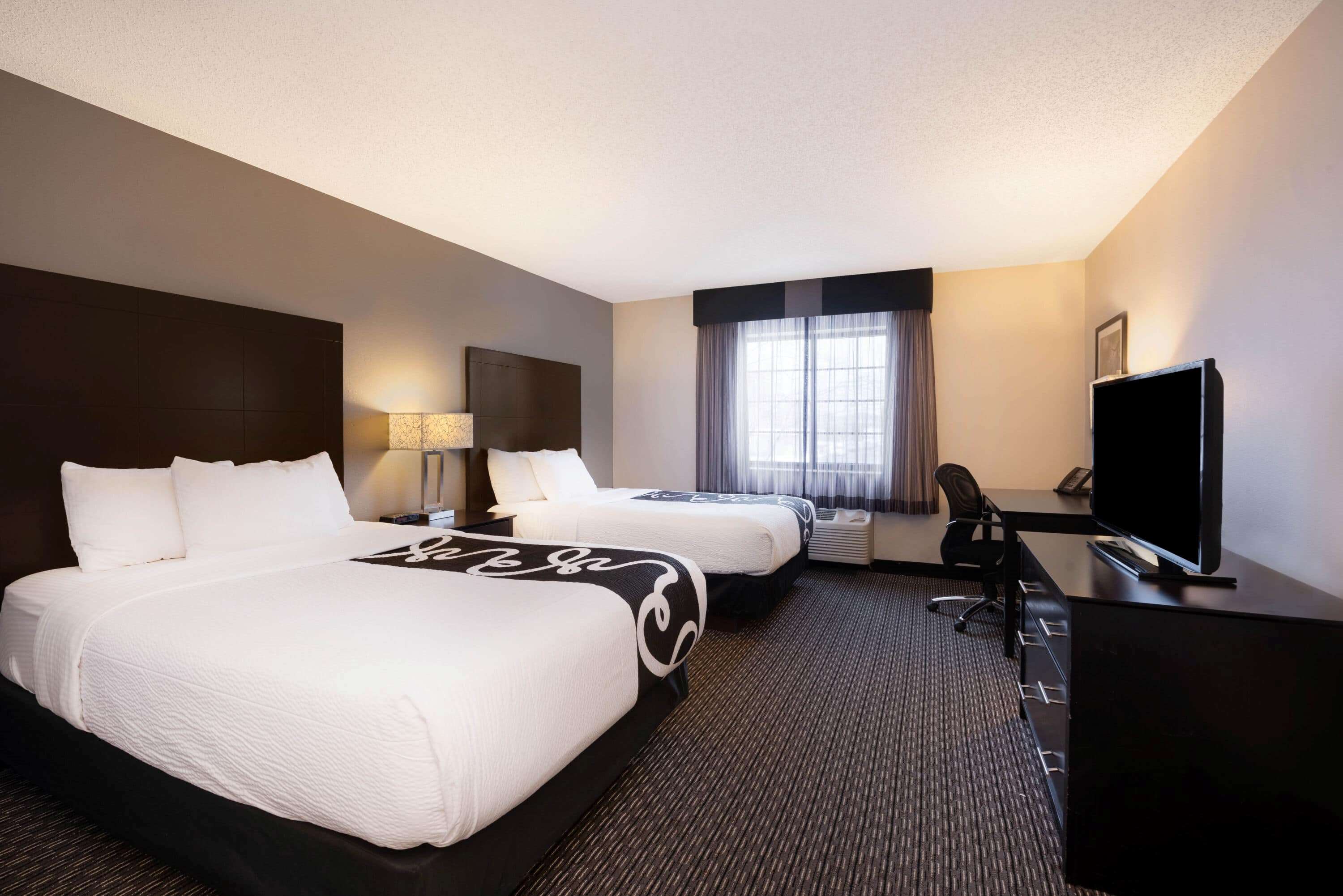 La Quinta Inn & Suites by Wyndham Cleveland Macedonia