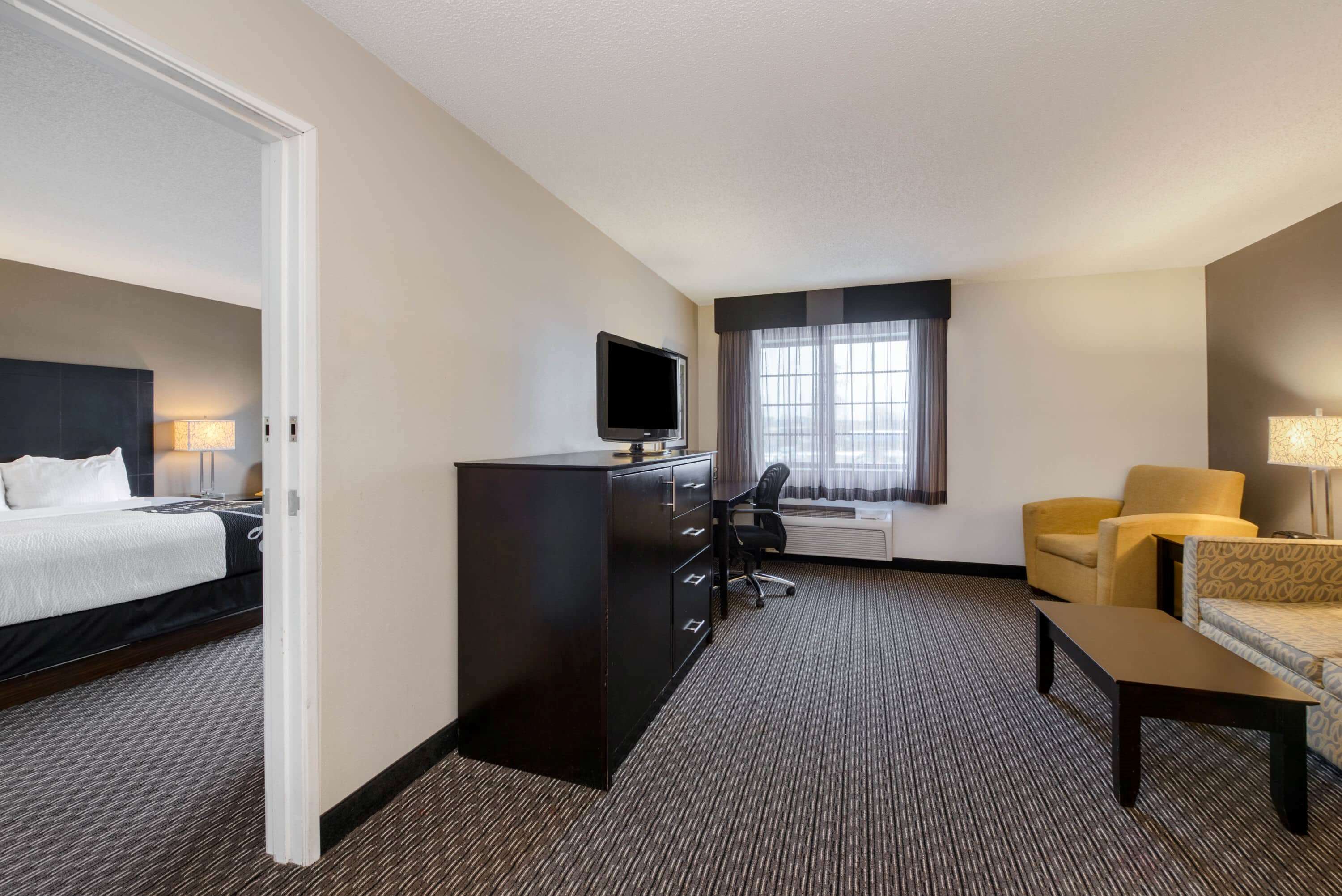 La Quinta Inn & Suites by Wyndham Cleveland Macedonia