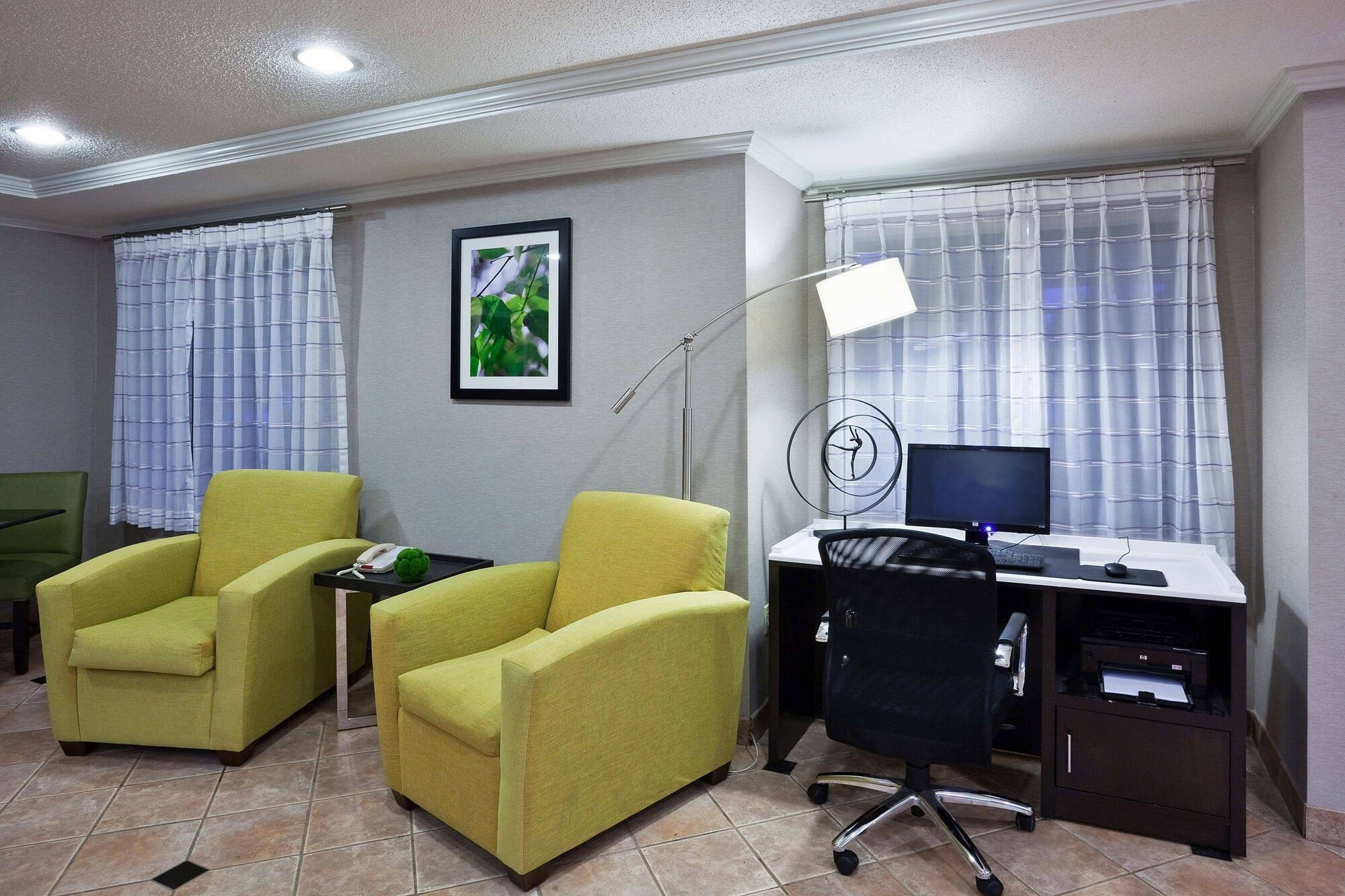 La Quinta Inn & Suites by Wyndham Cleveland Macedonia