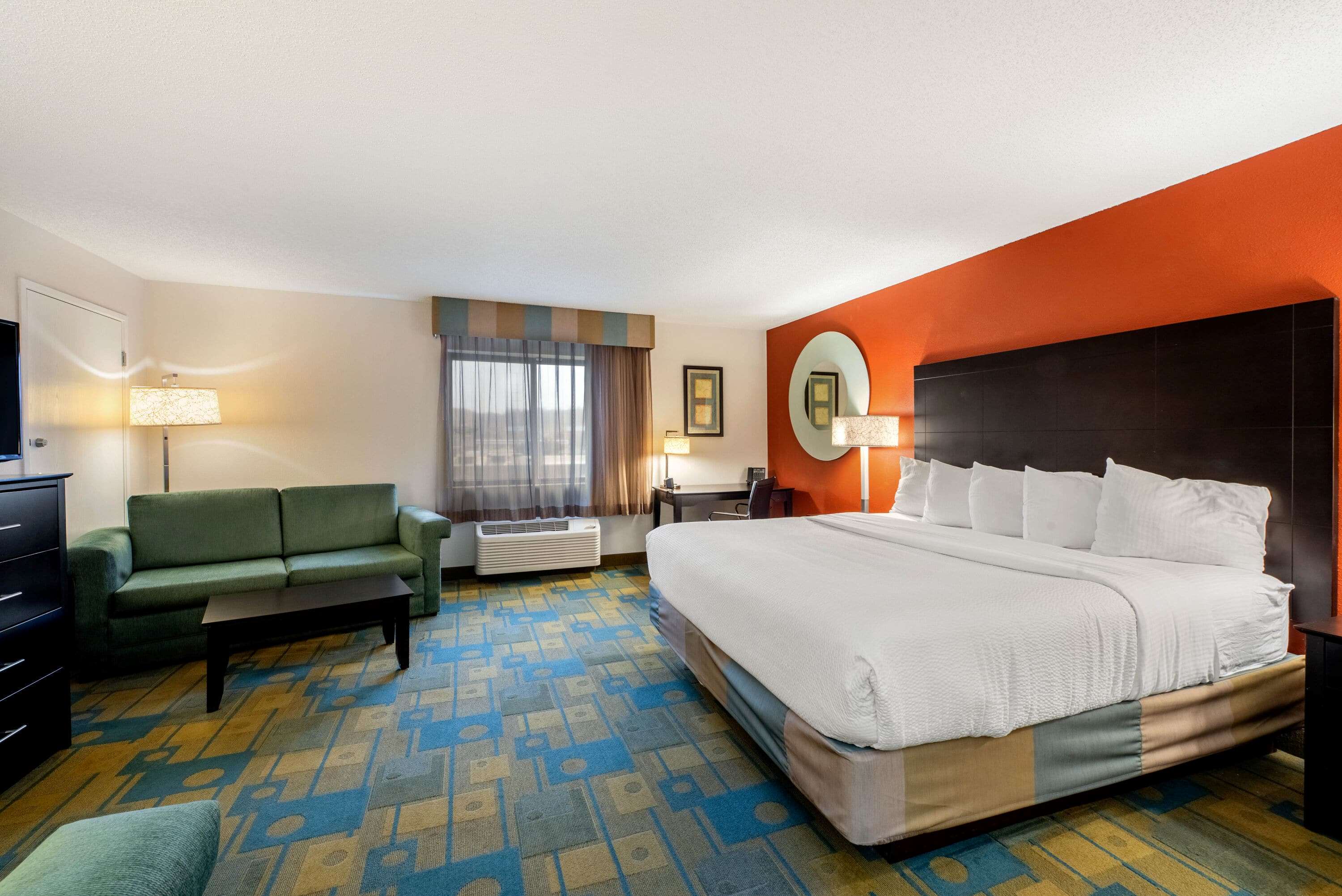 La Quinta Inn & Suites by Wyndham Mansfield OH