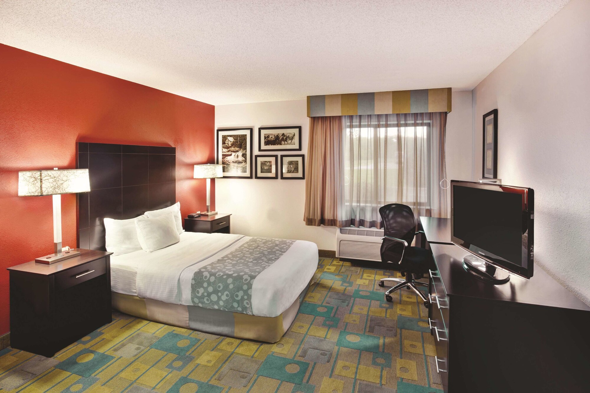 La Quinta Inn & Suites by Wyndham Mansfield OH