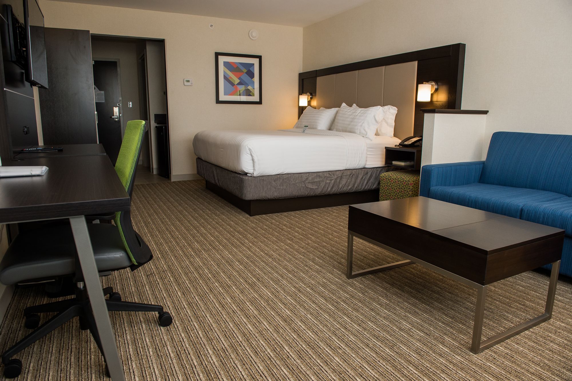 Holiday Inn Express & Suites Marietta