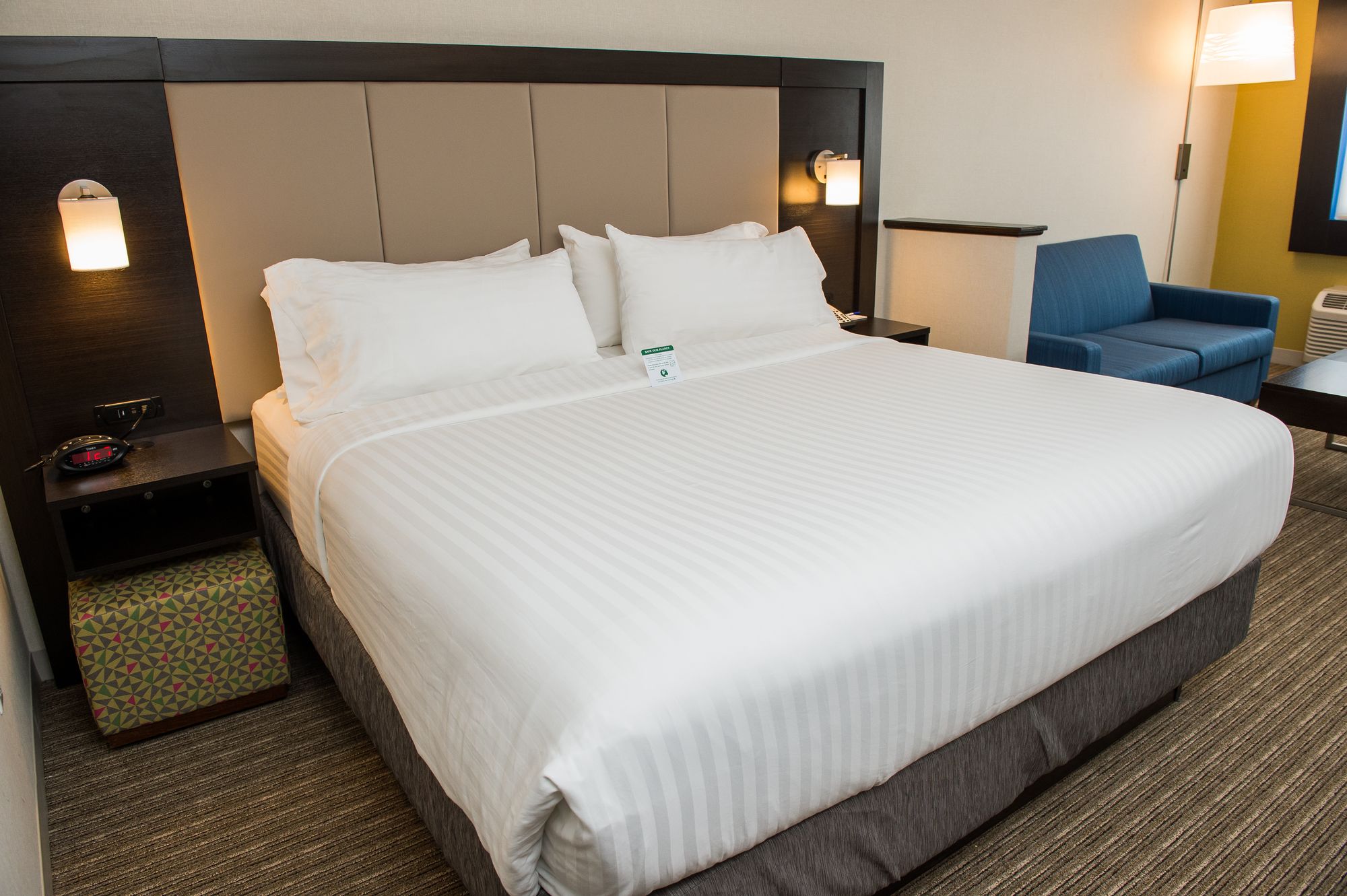 Holiday Inn Express & Suites Marietta