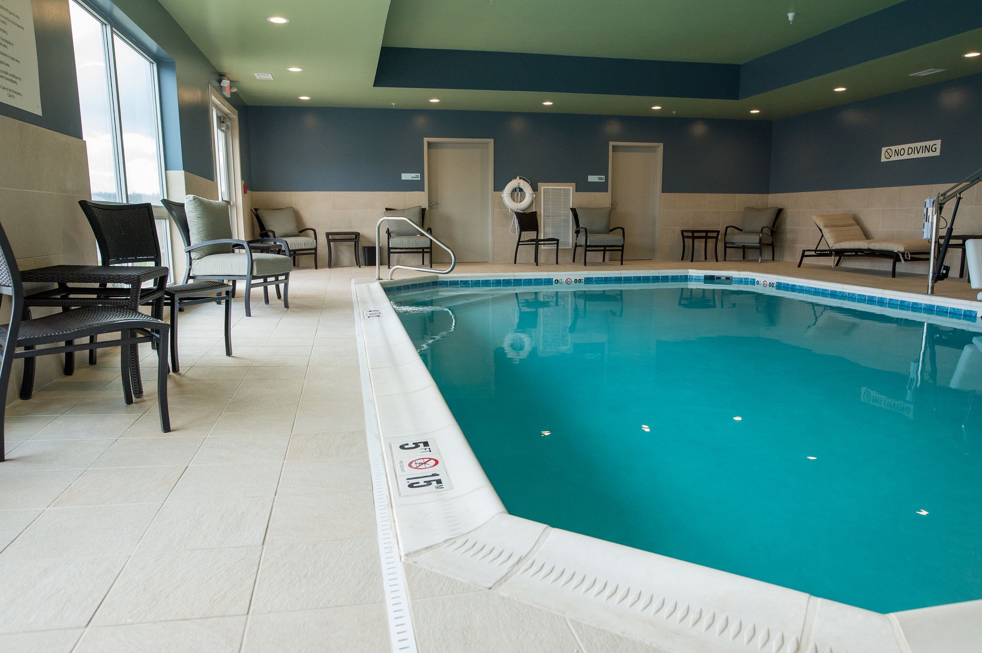 Holiday Inn Express & Suites Marietta