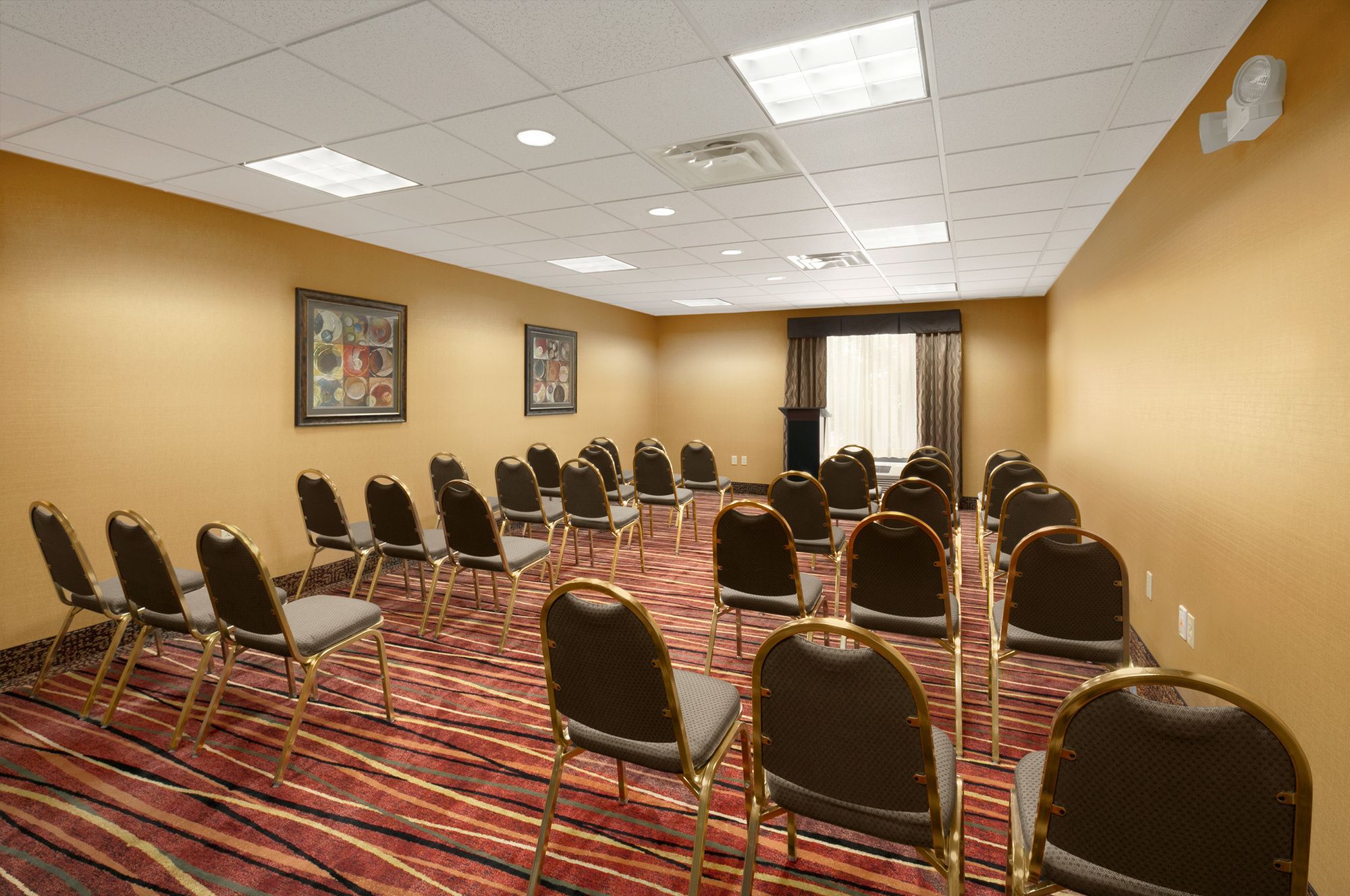 Holiday Inn Express & Suites Marysville