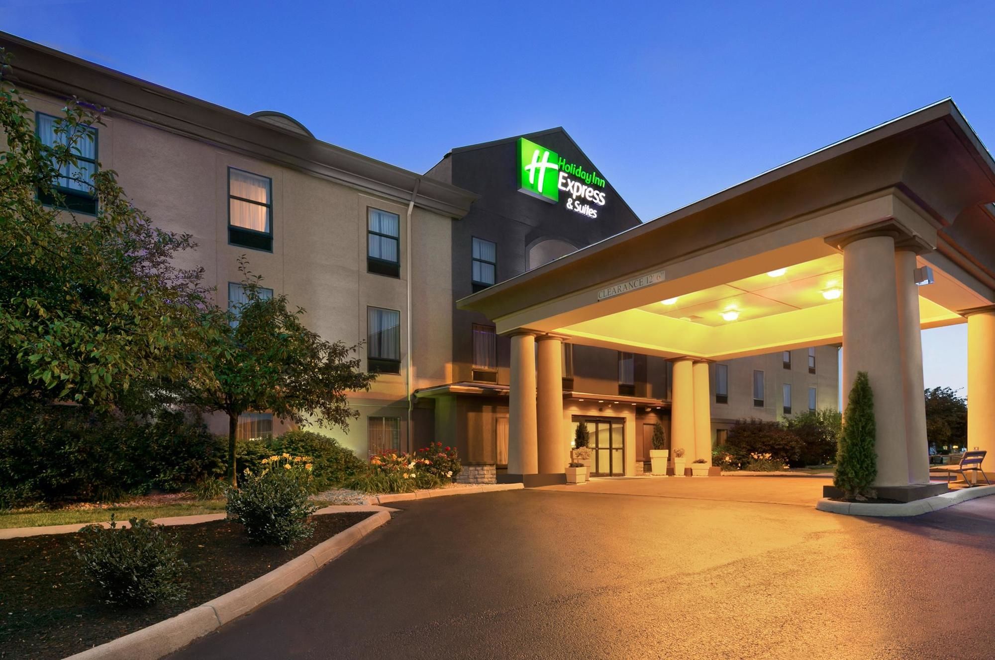 Holiday Inn Express & Suites Marysville