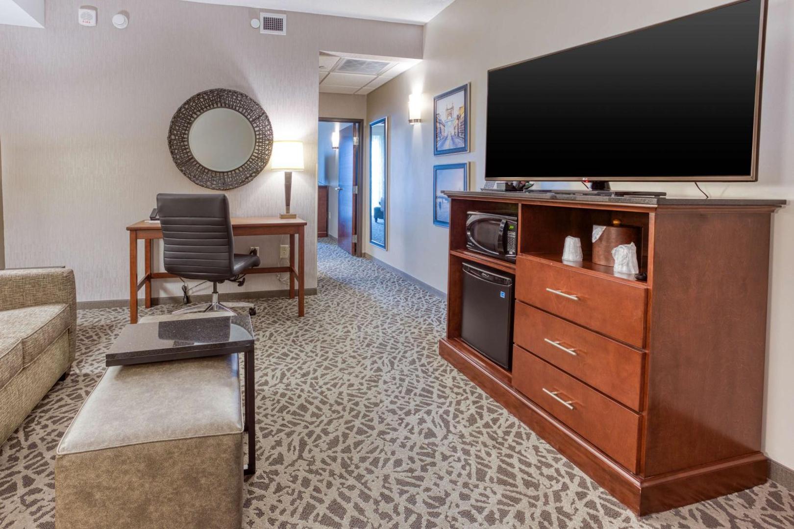 Drury Inn & Suites Cincinnati Northeast Mason