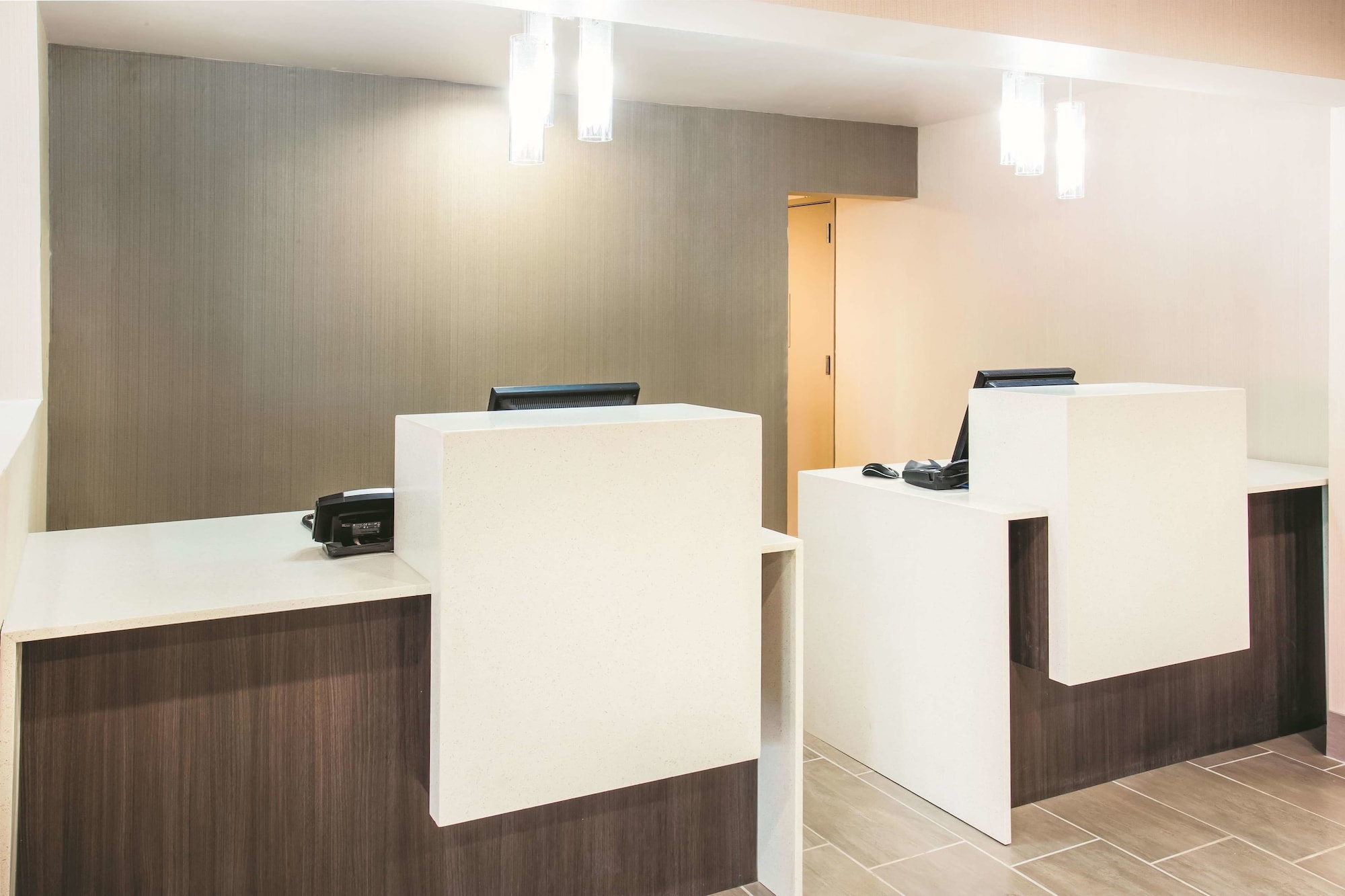 La Quinta Inn & Suites by Wyndham Cincinnati NE - Mason