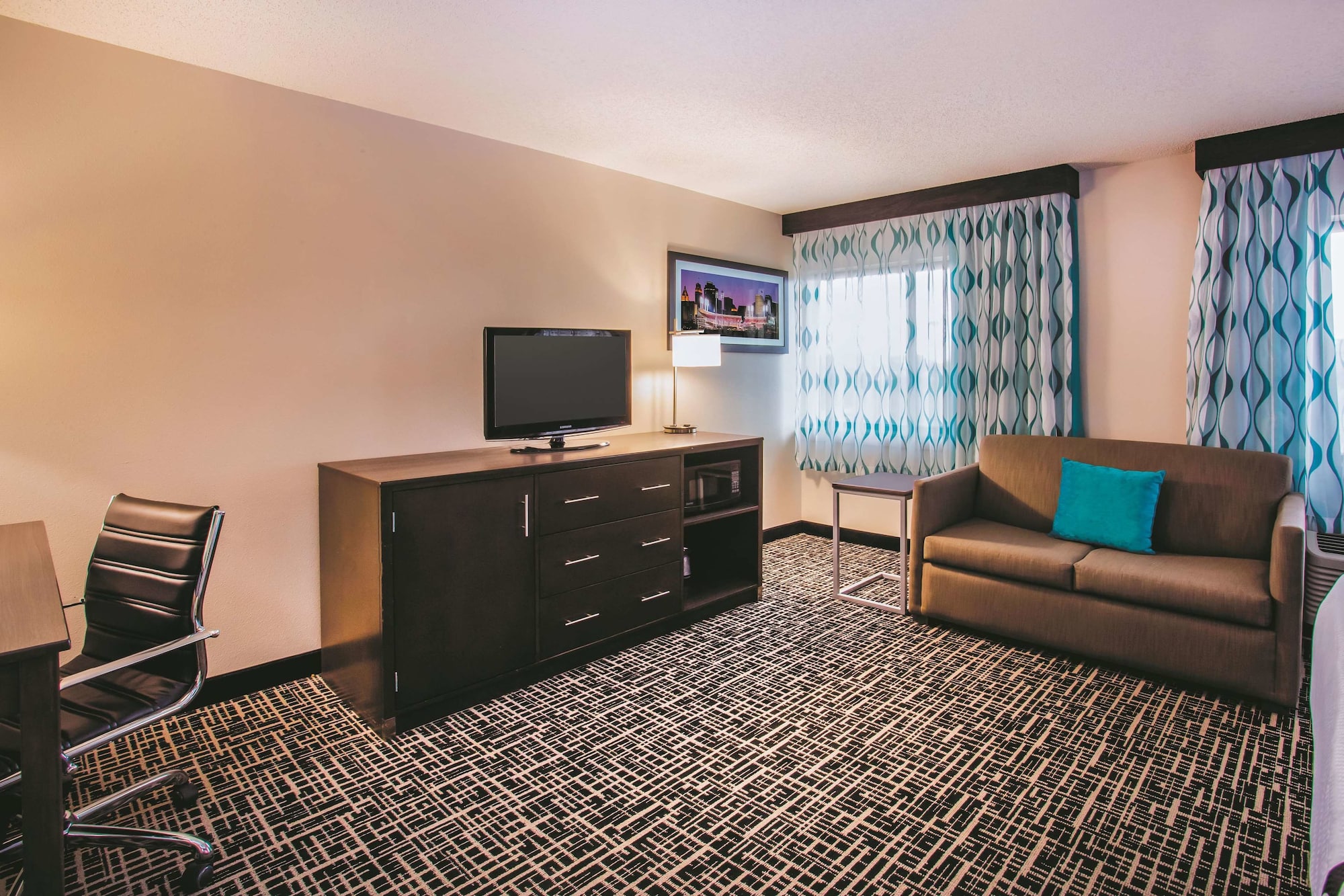 La Quinta Inn & Suites by Wyndham Cincinnati NE - Mason