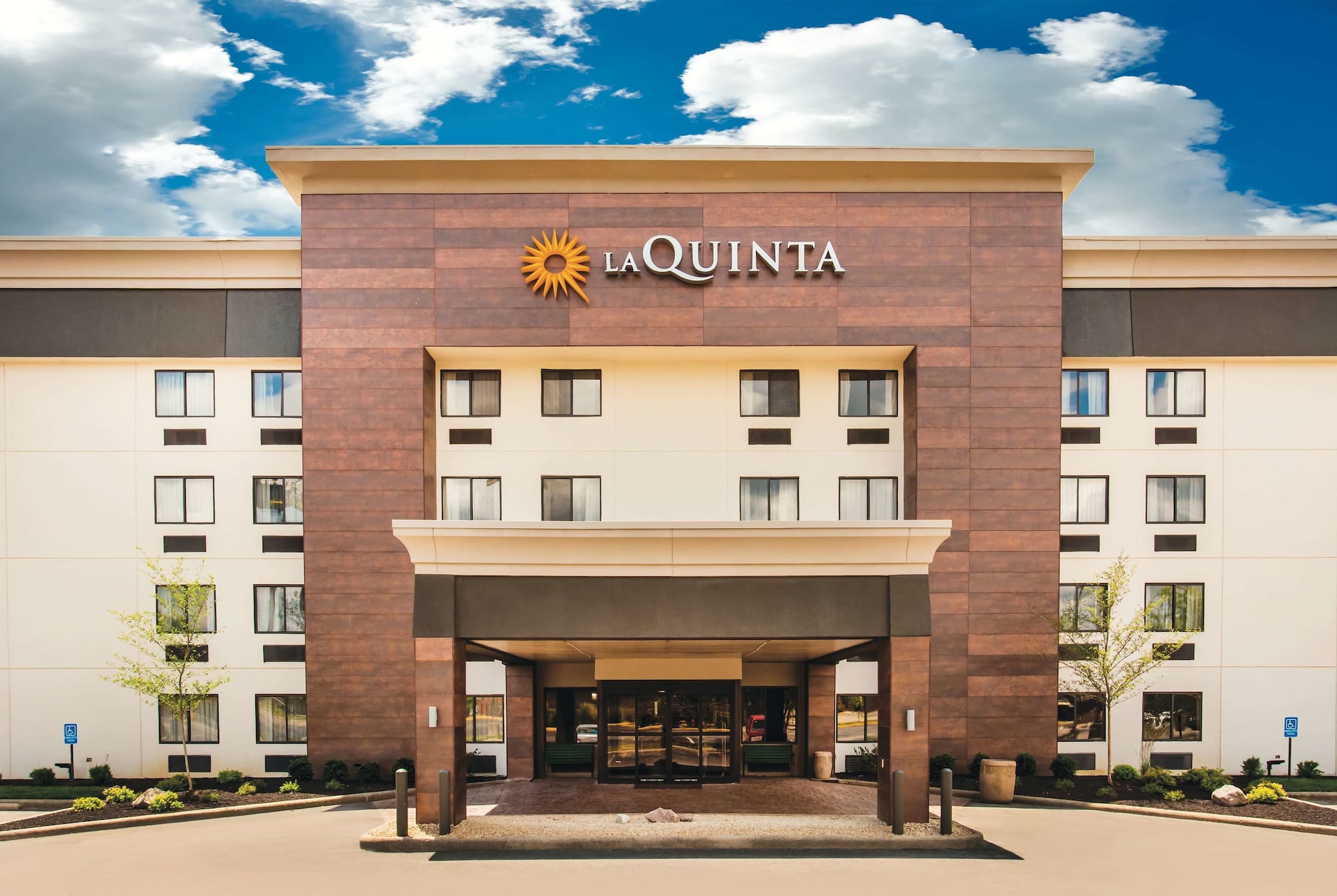 La Quinta Inn & Suites by Wyndham Cincinnati NE - Mason