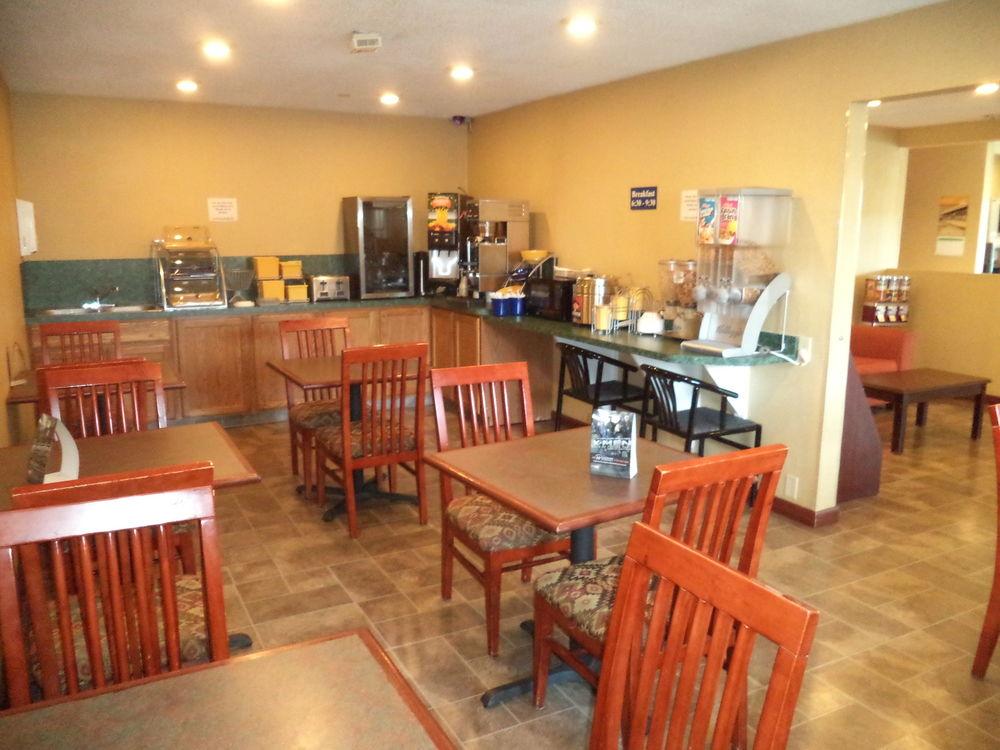 Days Inn by Wyndham Maumee/Toledo