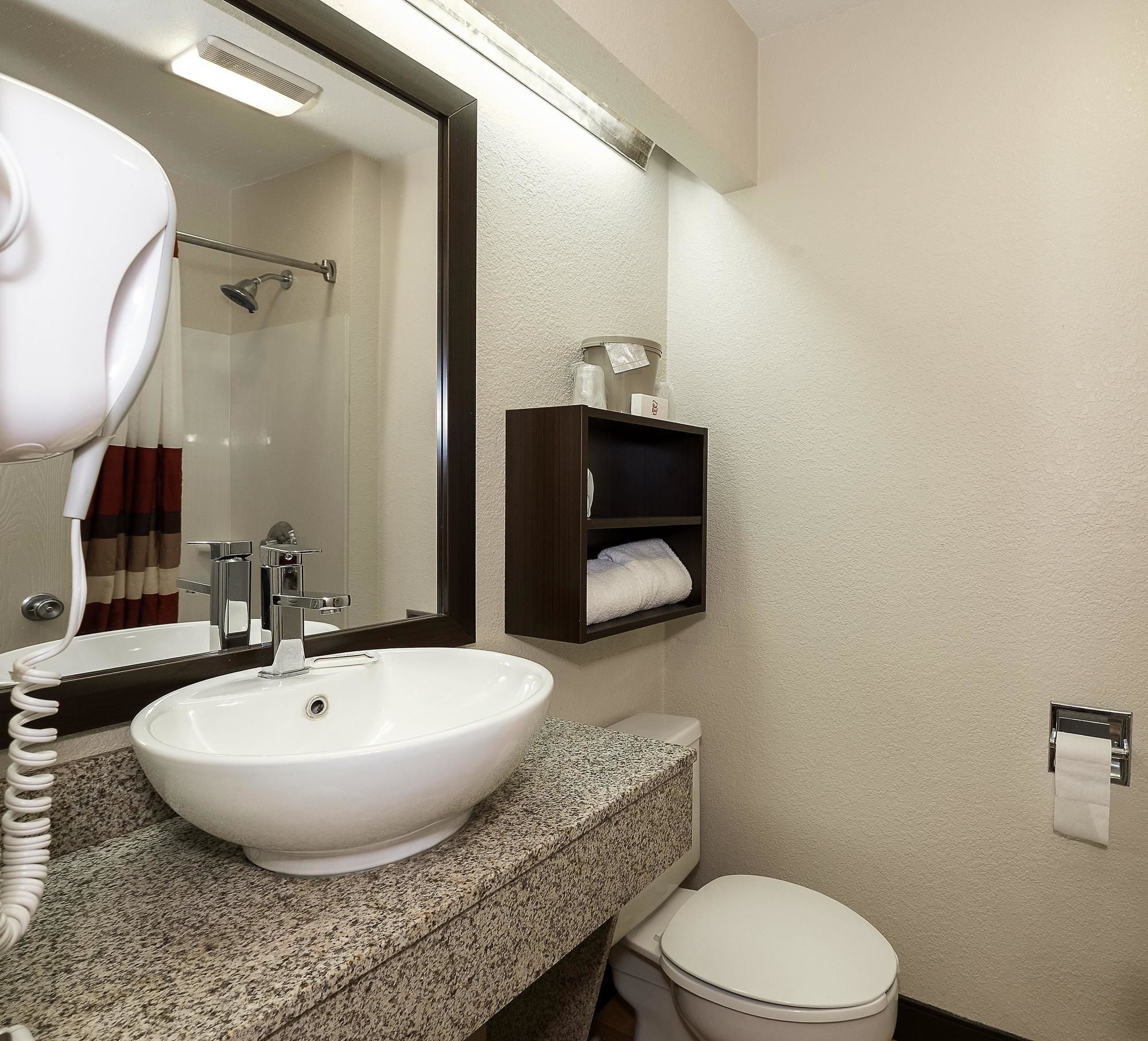 Red Roof Inn Toledo - Maumee