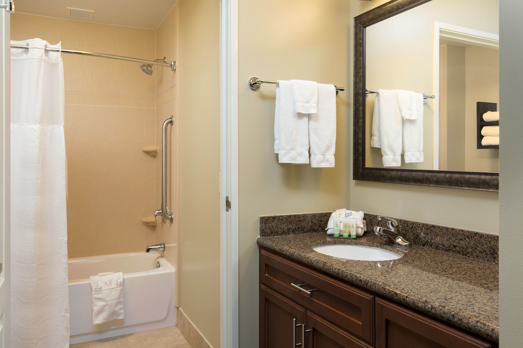 Staybridge Suites Toledo-Maumee