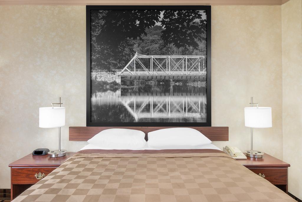 Super 8 by Wyndham Maumee/Toledo, OH