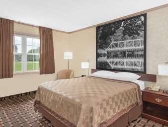 Super 8 by Wyndham Maumee/Toledo, OH