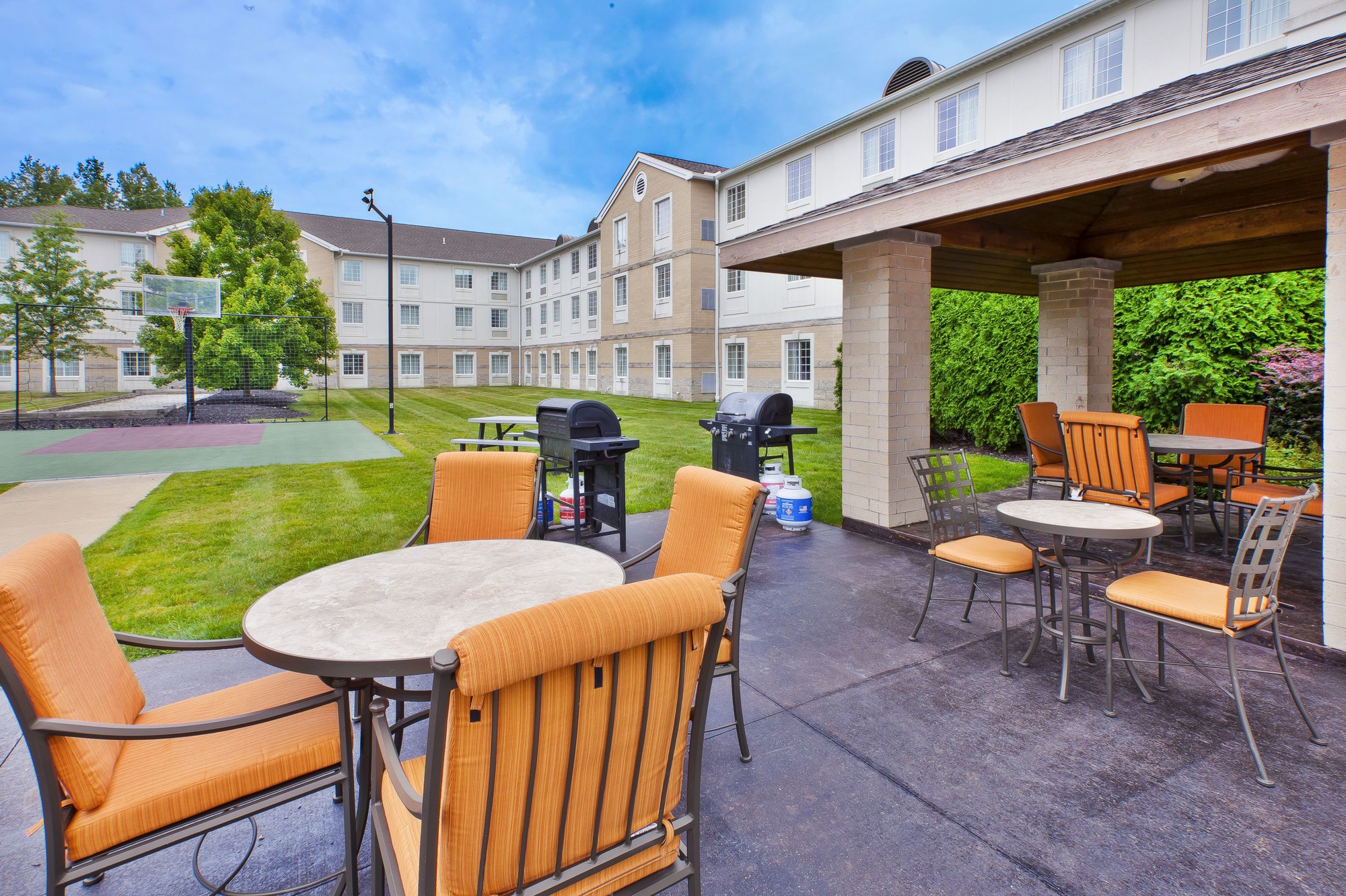 Staybridge Suites Cleveland Mayfield Hts Beachwd